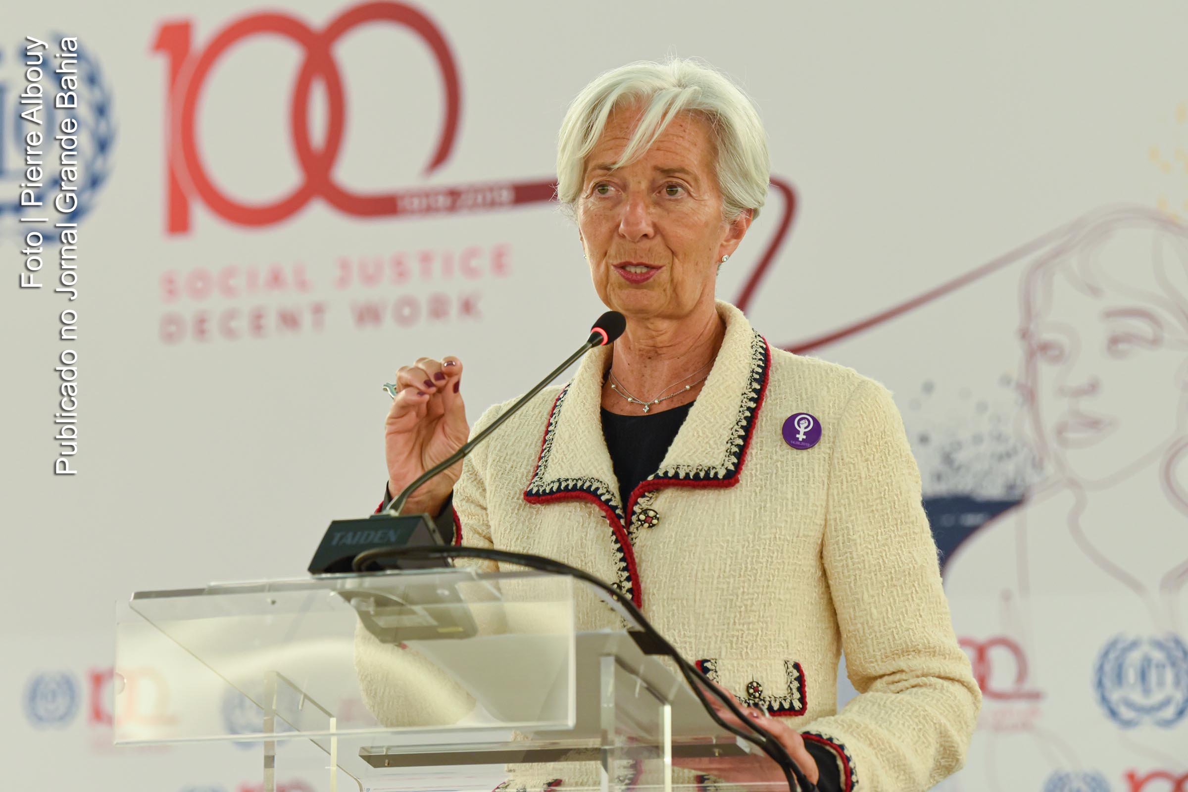 Christine Lagarde é escolhida para presidir BC da União Europeia.