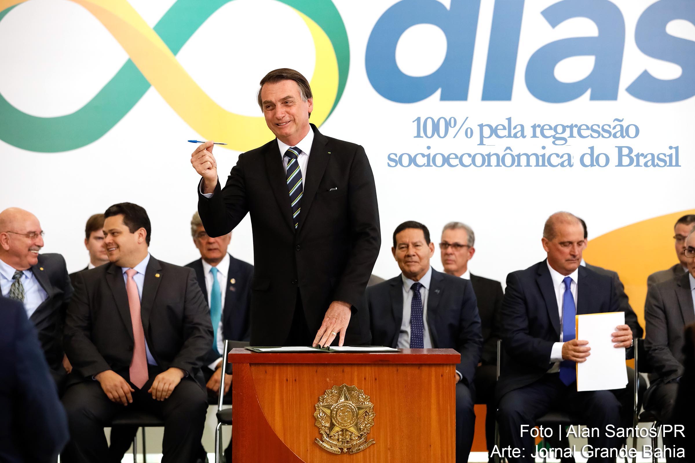 Presidente Jair Bolsonaro adota políticas de regressão socioeconômicas. Questionados em sondagem do Datafolha sobre o que de melhor o presidente fez nos seis meses de governo, 39% disseram "nada". Outros 19% não souberam responder à pergunta. Percentual que declarou não enxergar ação positiva do governo é ainda maior entre mulheres e nordestinos.