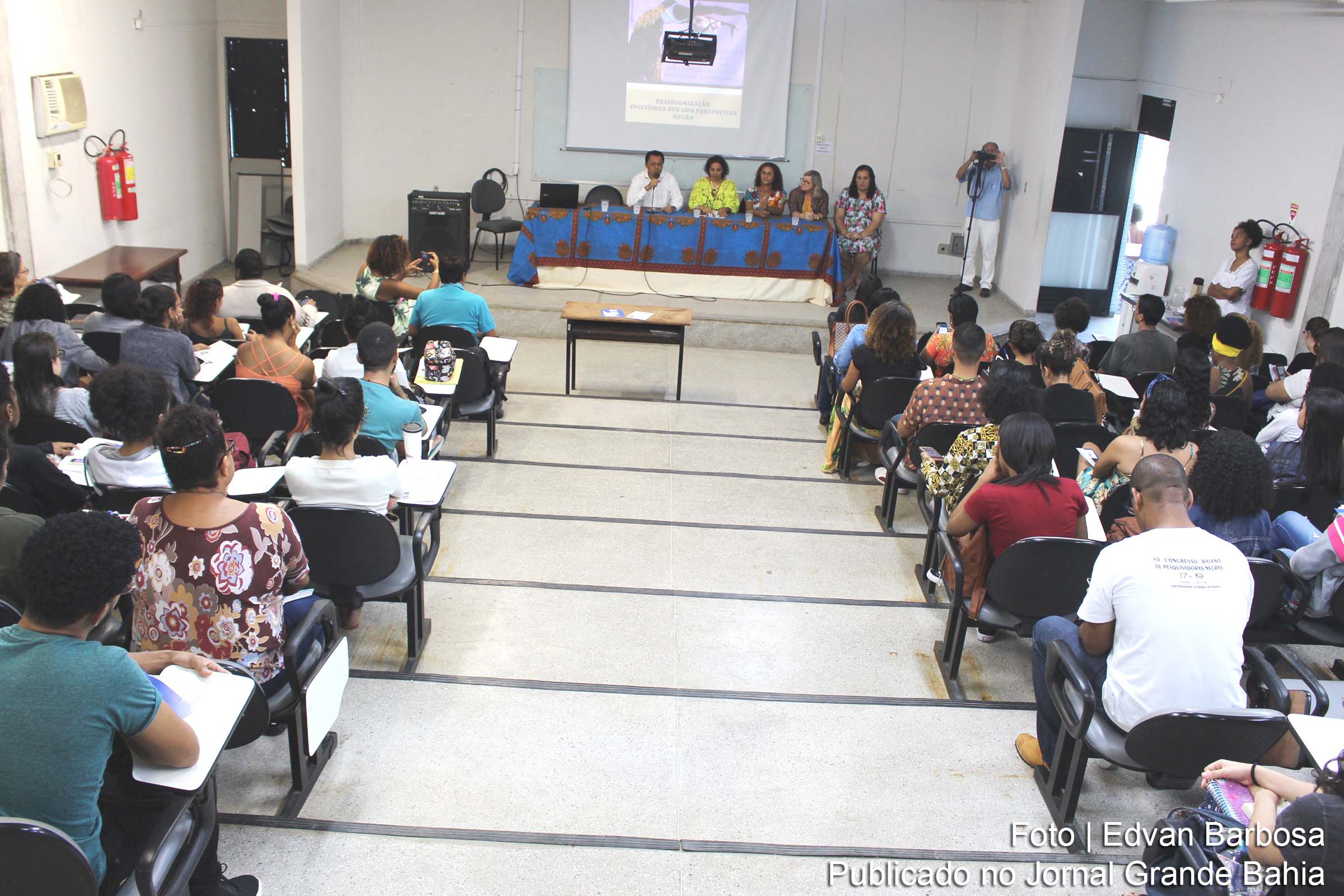 UEFS celebra o dia Internacional das Mulheres Negras latino-americanas e Caribenhas durante seminário.