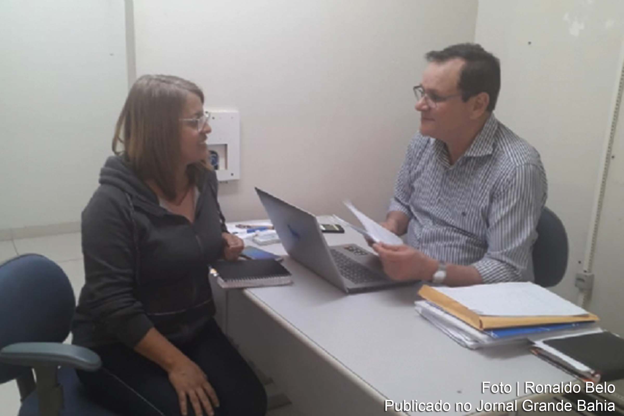Regimento interno está sendo elaborado pelo secretário Antônio Carlos Borges Júnior, técnicos da SETTDEC e a presidente da Associação dos Comerciantes e Trabalhadores do Centro de Abastecimento, Edmária Medeiros.