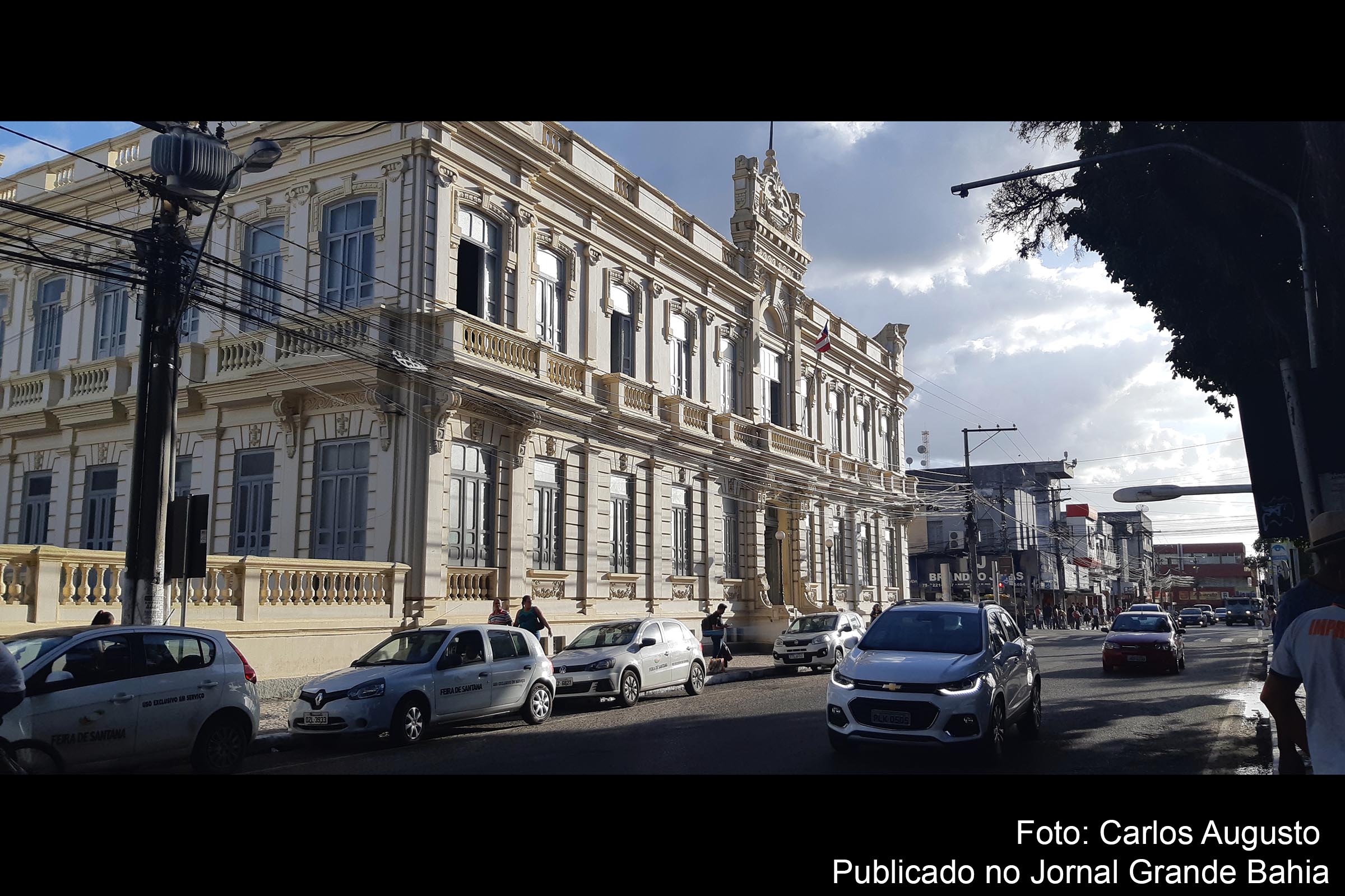 Prefeitura realiza conjunto de serviços em bairros de Feira de Santana.