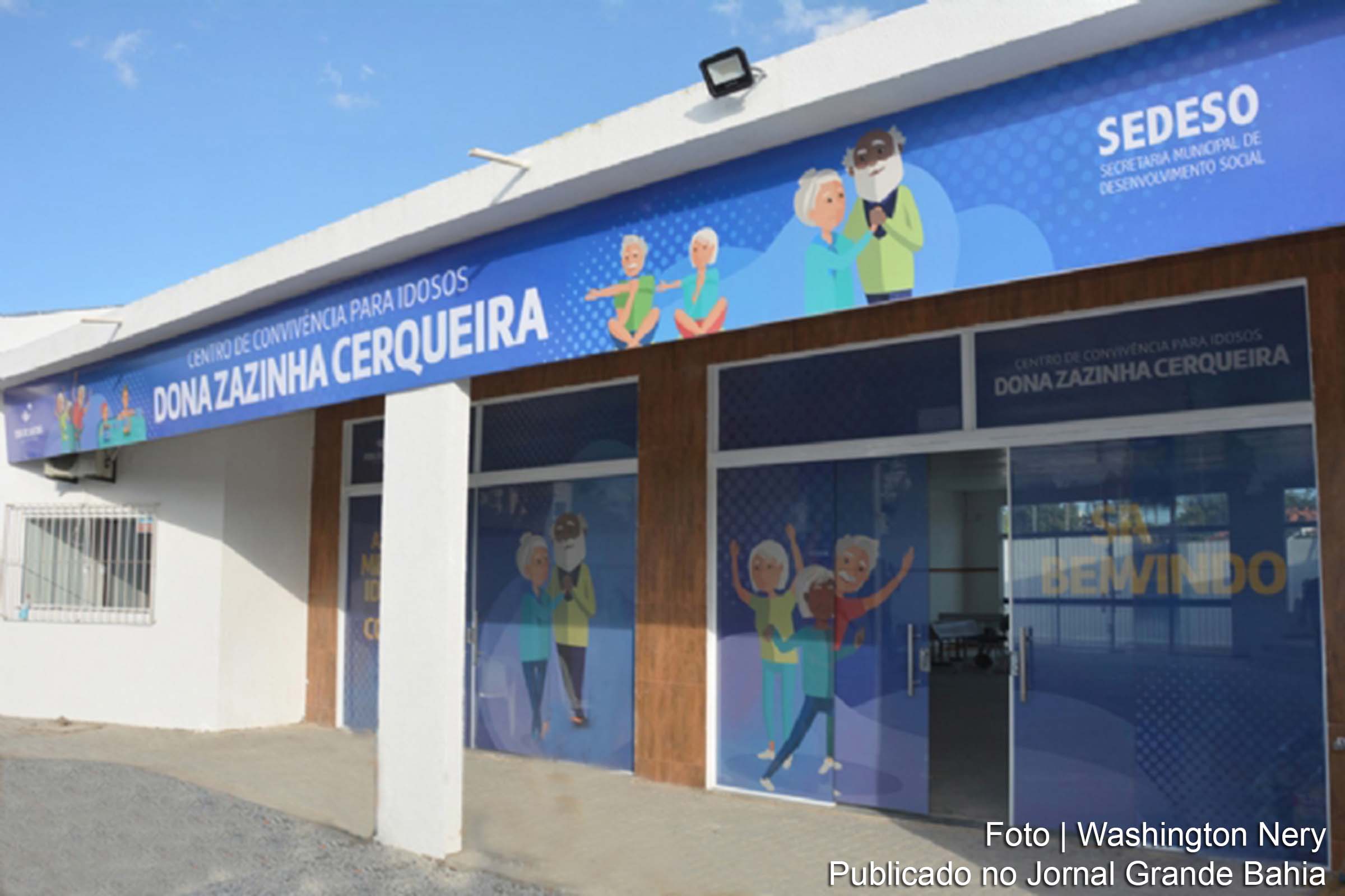 Fachada da sede do Centro de Convivência Para Idosos Dona Zazinha Cerqueira que será inaugurada neste sábado.