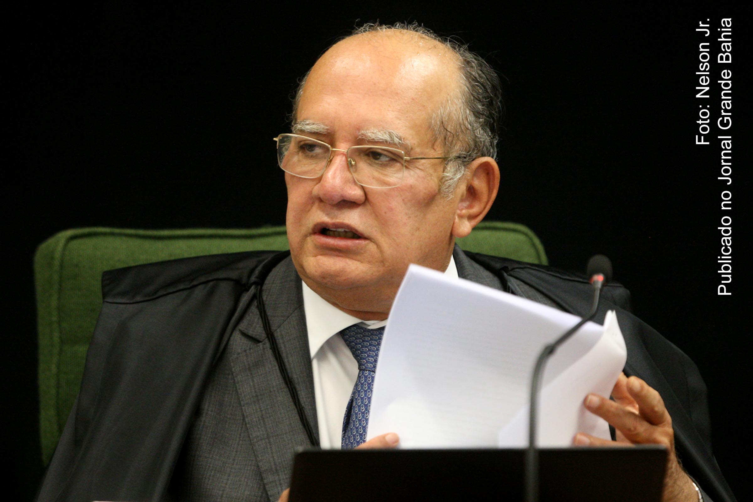 Gilmar Mendes, ministro do STF, evita que mais crimes contra a democracia sejam cometidos pela ORCRIM da Lava Jato.