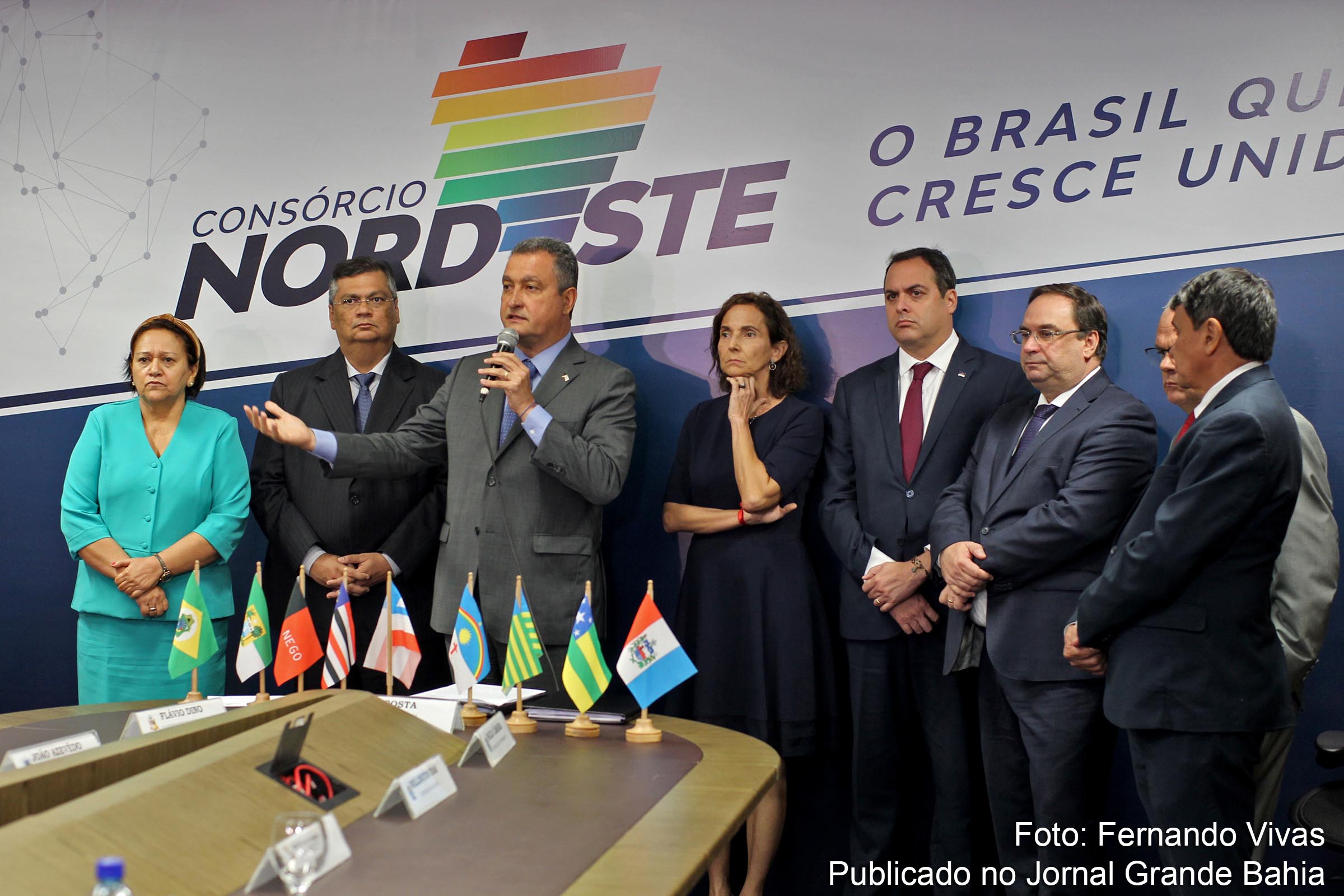 Governador Rui Costa, presidente do Consórcio Nordeste, contesta política de privatização do Governo Bolsonaro.