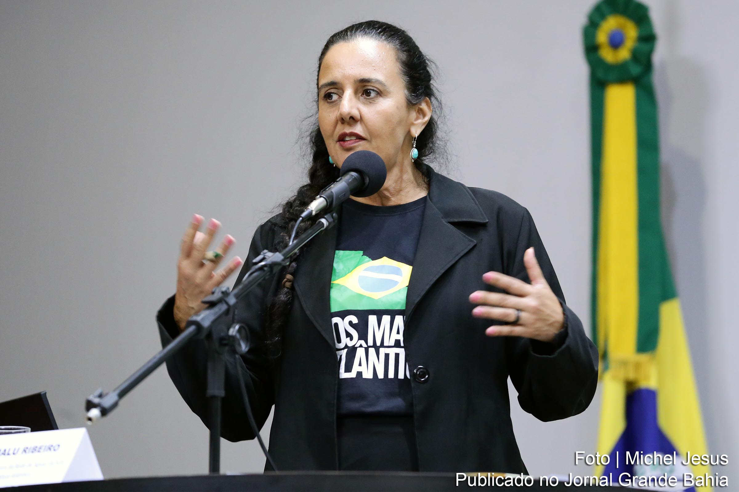 Malu Ribeiro: a água ao longo de 305 km do rio Paraopeba apresenta níveis de contaminação que inviabilizam o consumo.
