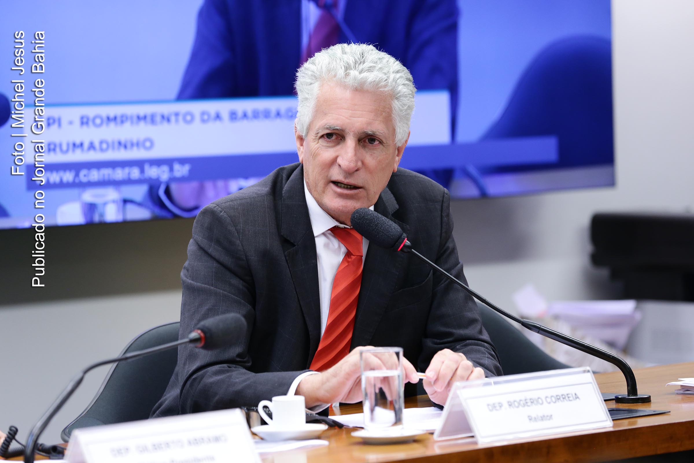 Rogério Correia: é preciso mais tempo para analisar documentos e quebras de sigilo.