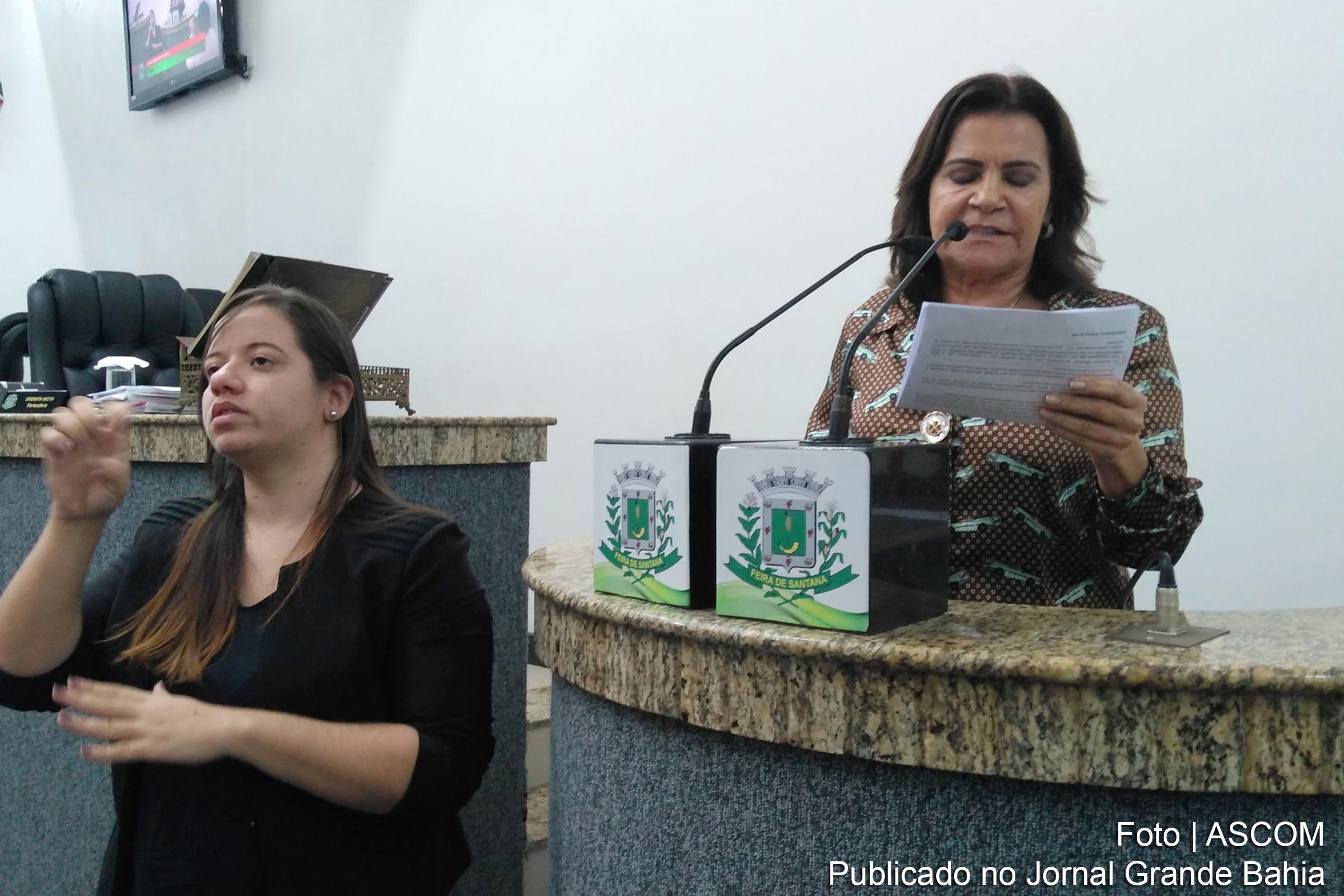 Vereadora Eremita Mota critica baixa qualidade da educação de Feira de Santana.