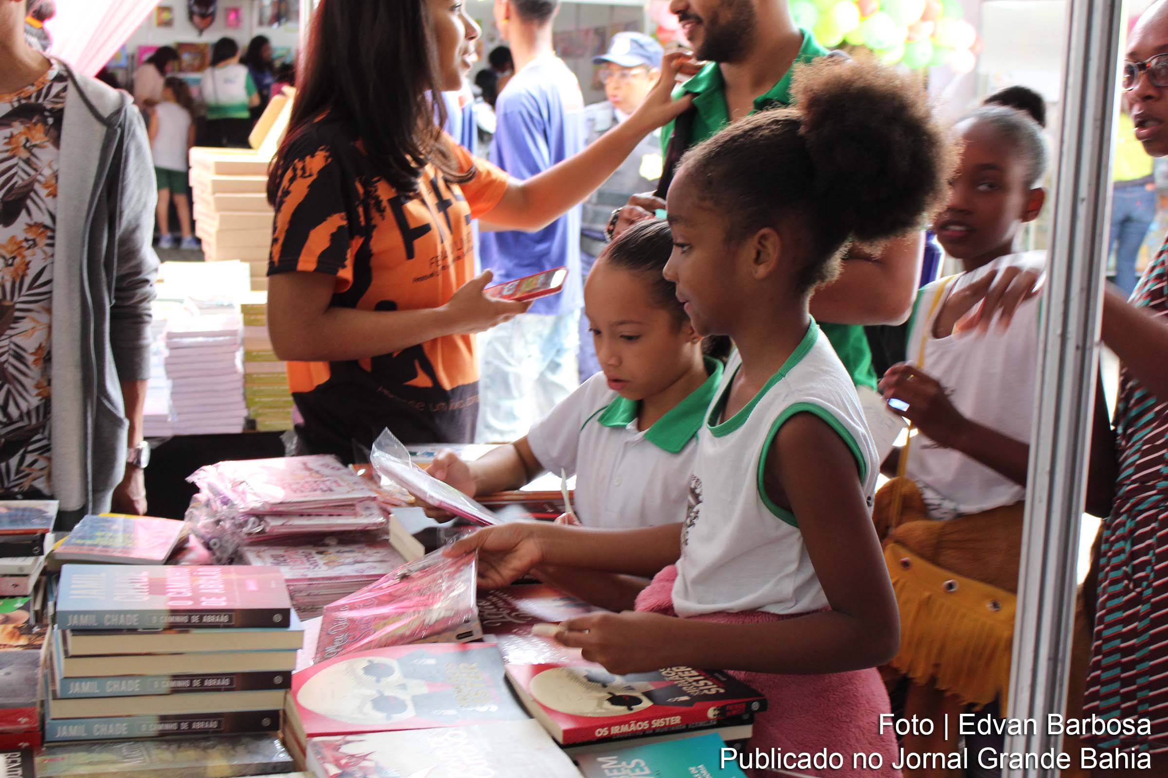 Flifs é uma oportunidade para as pessoas se aproximarem dos livros e entenderem como eles podem se transformar numa paixão que influencia positivamente nos estudos.