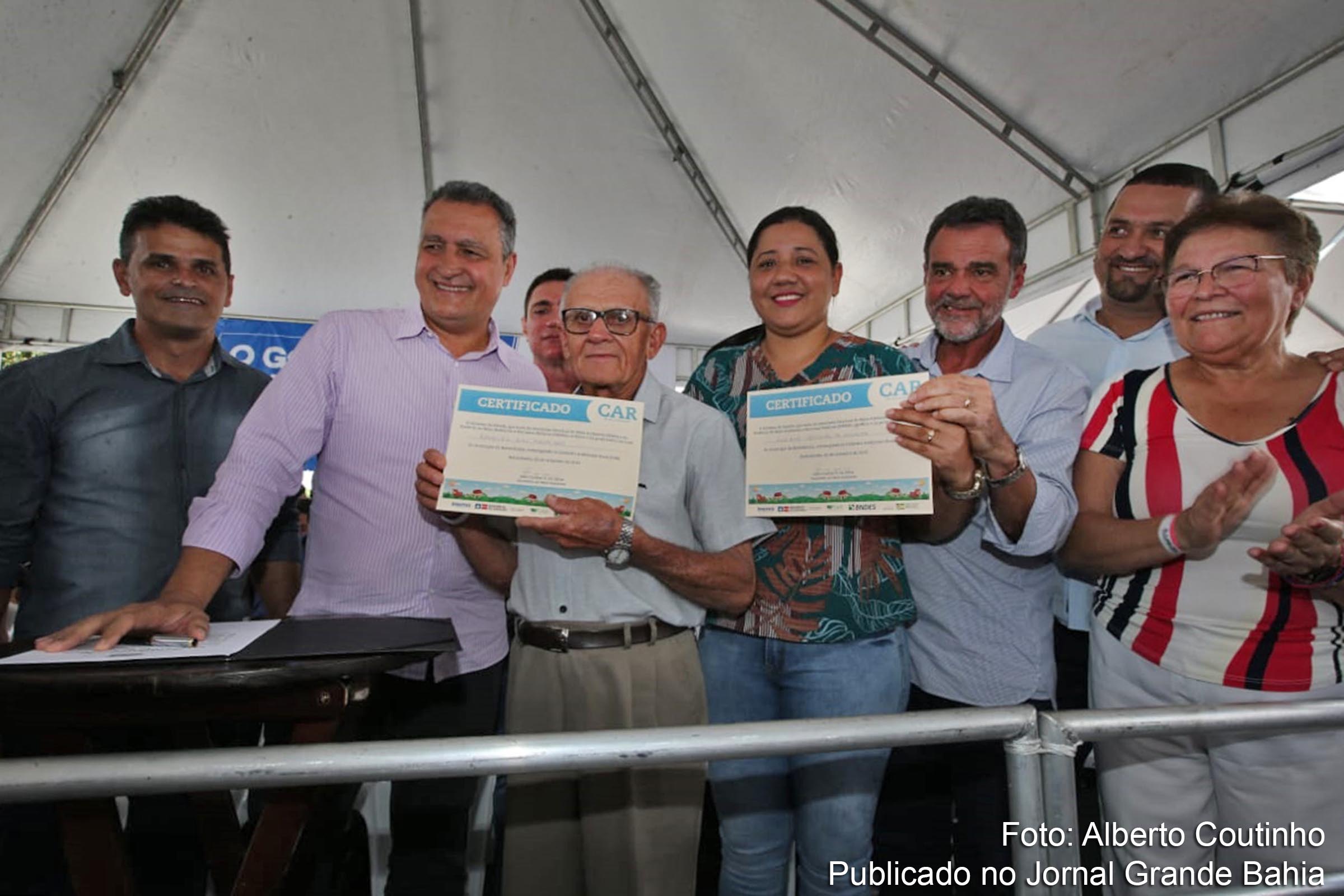 Em Retirolândia, governador Rui Costa inaugura pavimentação de vias, sistema de esgotamento sanitário, rede de distribuição de água, entrega viaturas, barracas para qualificação da feira livre, celebra convênio do Programa Bahia Produtiva e visita o Colégio Estadual Olavo Alves Pinto.