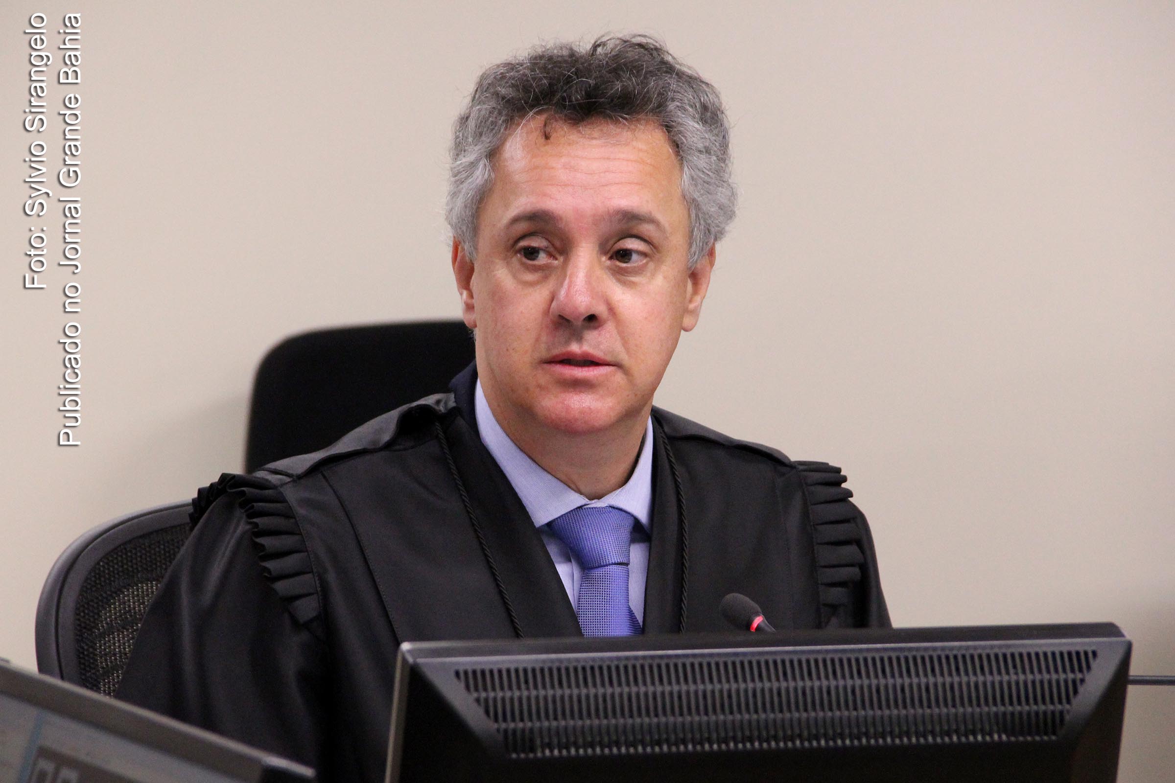 João Pedro Gebran Neto, desembargador do TRF4, relativiza crimes praticados por juiz e procuradores da República envolvidos no Caso Lava Jato.