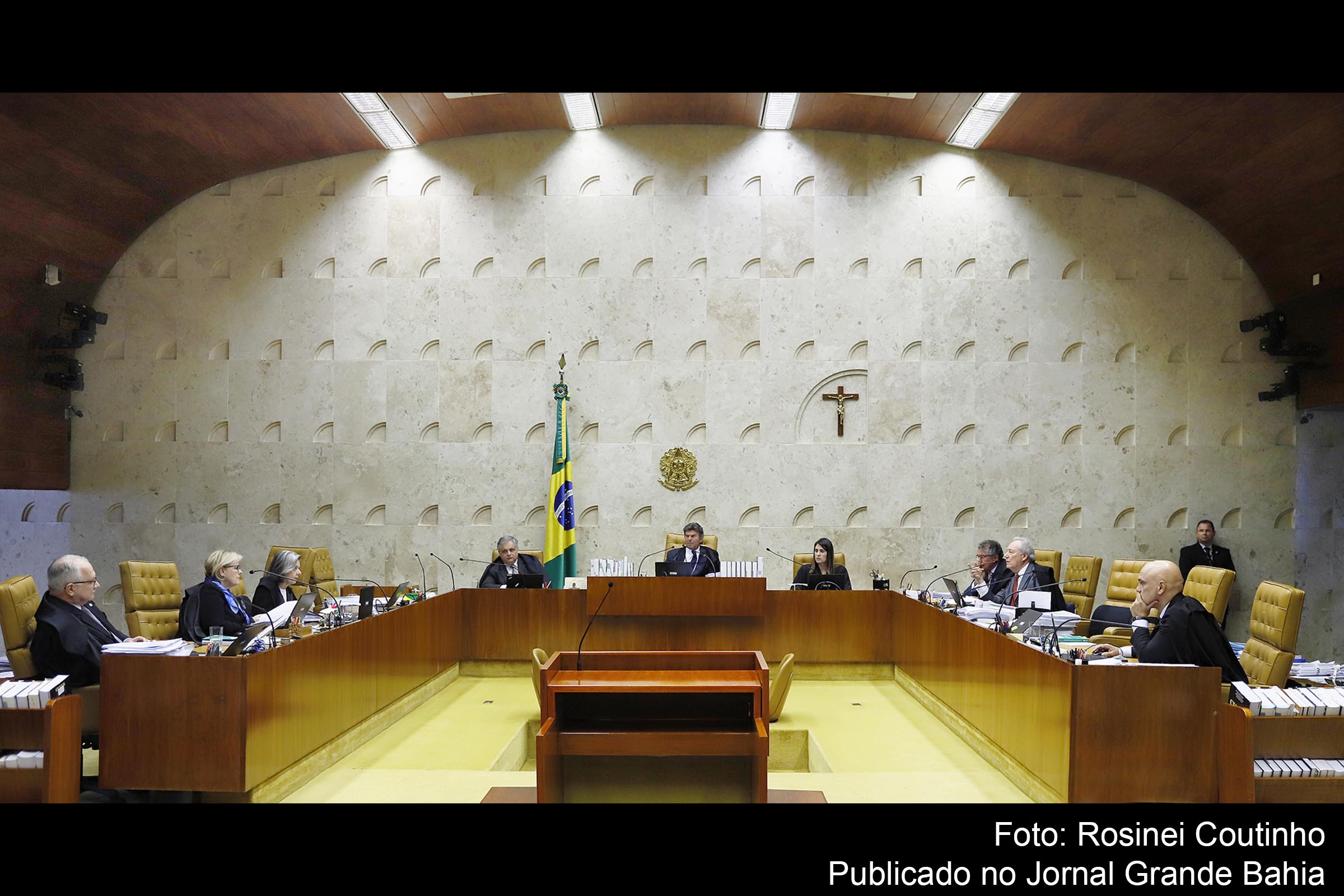 Ministro Luiz Fux preside sessão plenária do STF.