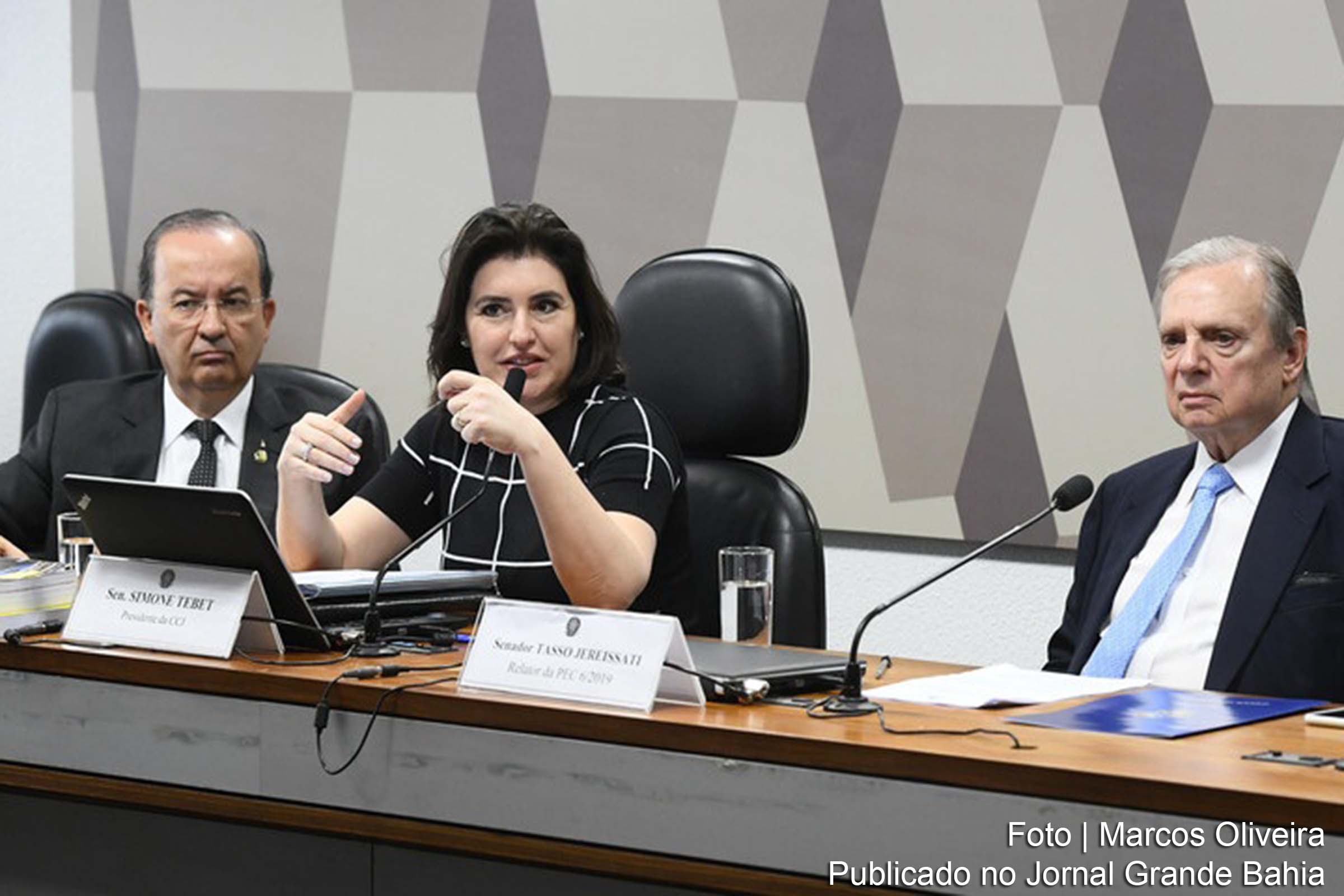 Relatório do texto da Reforma da Previdência é lido por Tasso Jereissati na CCJ e vai à votação no plenário do Senado Federal