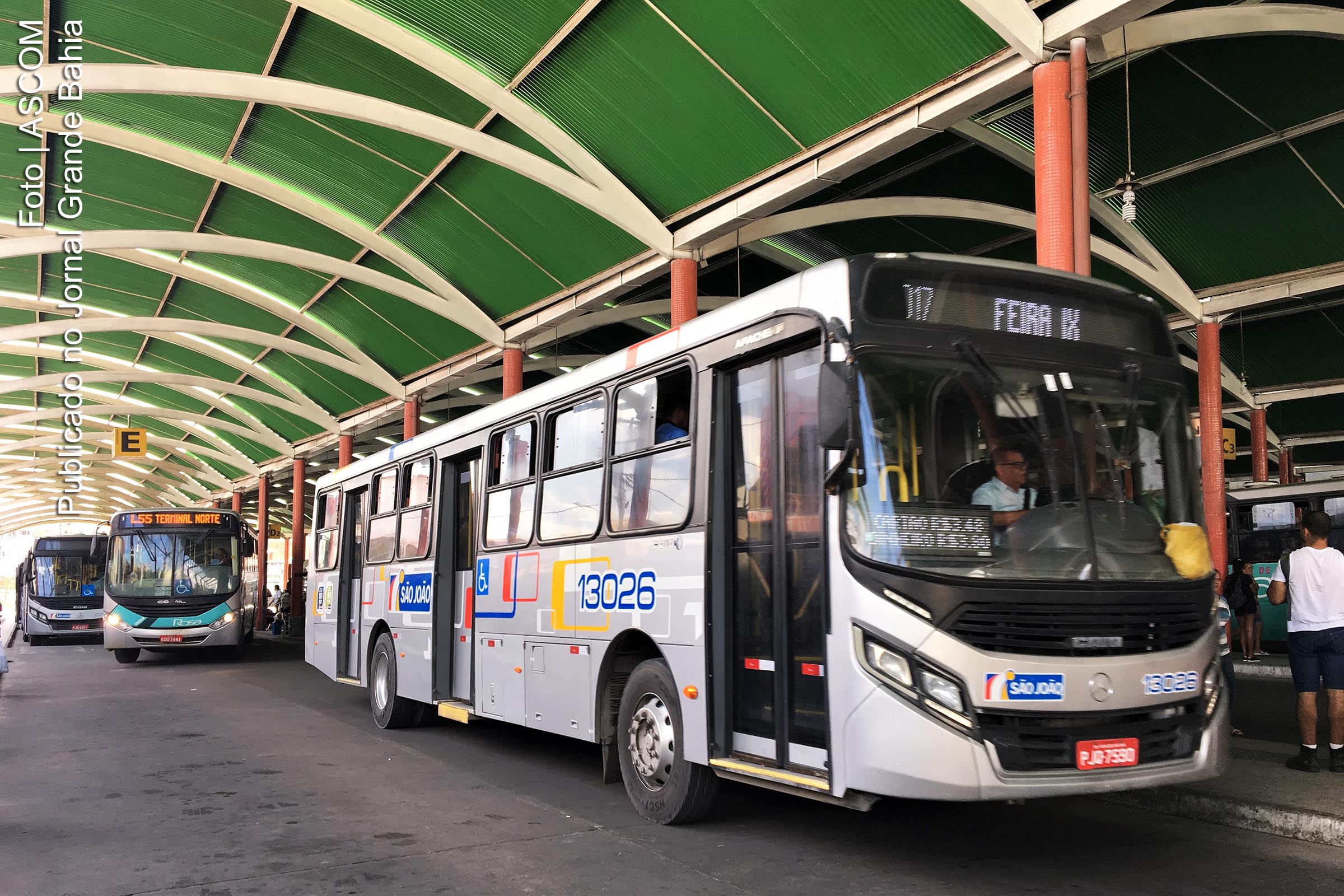 Frota de ônibus de Feira de Santana volta a circular.