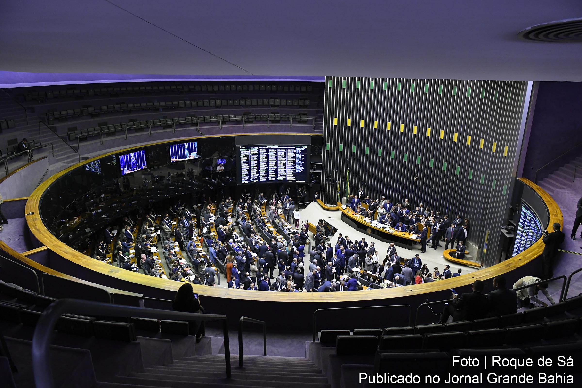 Congresso Nacional mantém veto e permite cobrança de bagagens em voos; Lucro máximo para capitalistas é garantido pelo governo de extrema-direita de Jair Bolsonaro