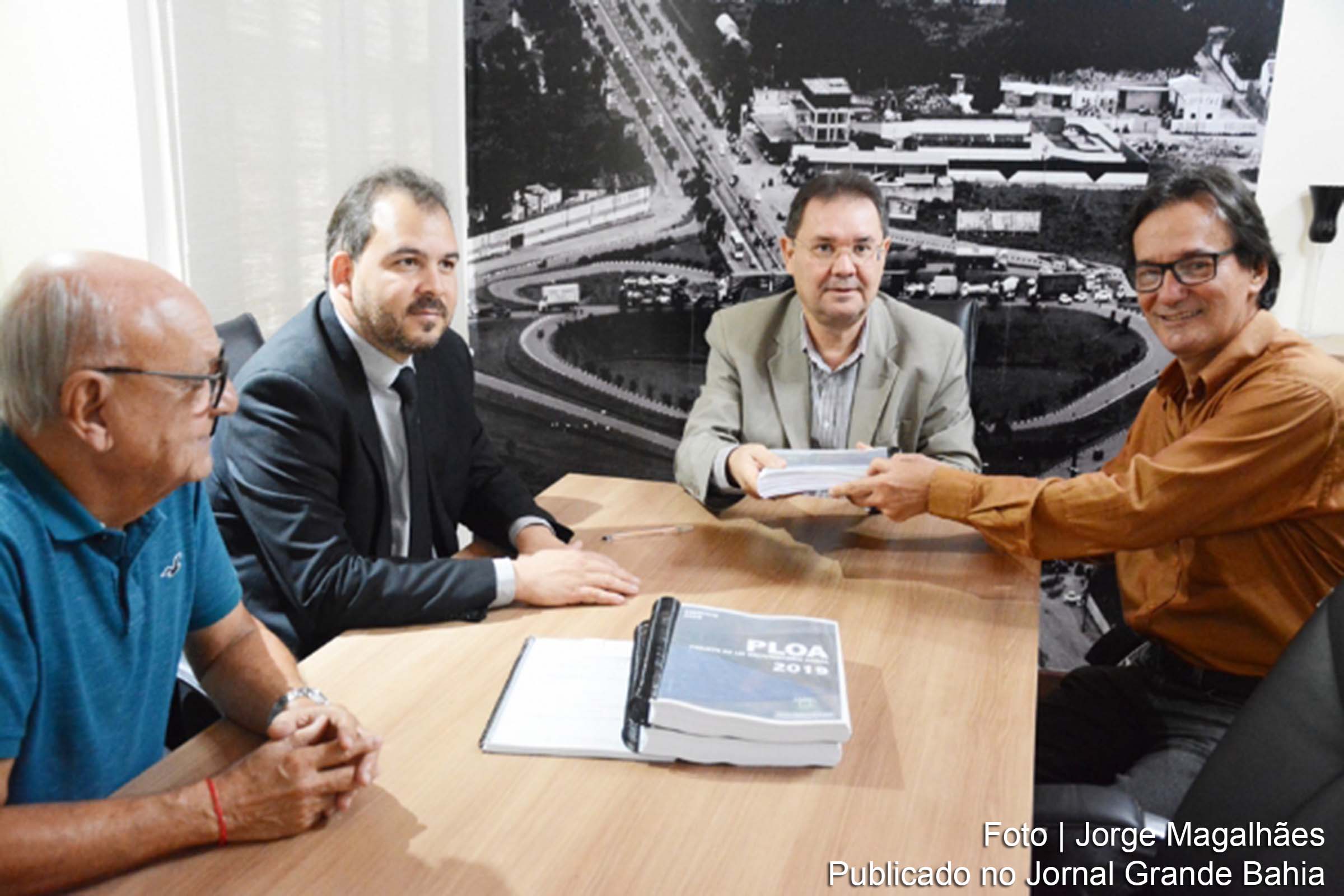 Projeto de Lei Orçamentária Anual 2020 é entregue à Câmara Municipal de Feira de Santana