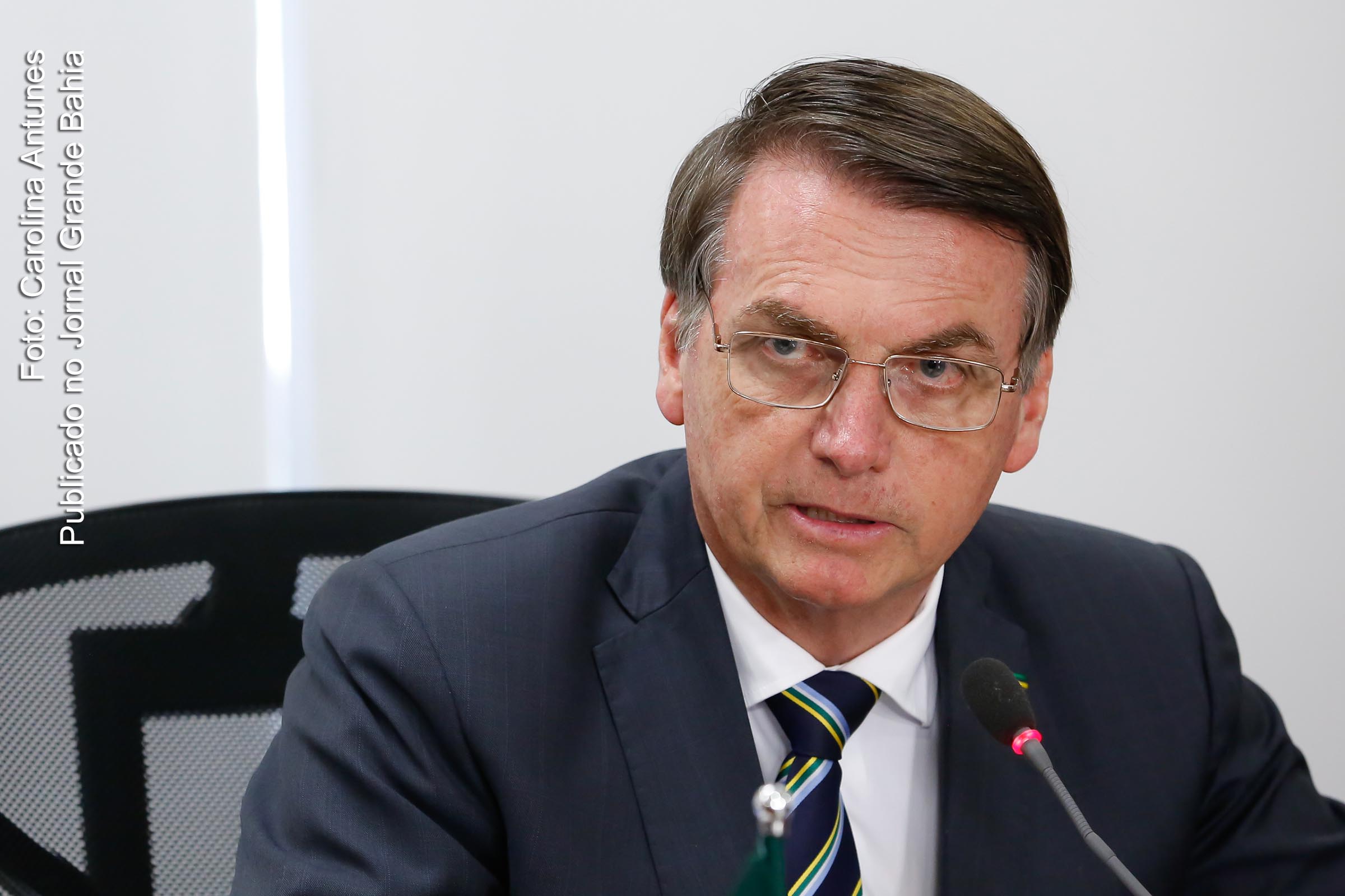 Presidente Jair Bolsonaro (PSL-RJ) debate conflagração autofágica de membros da extrema-direita do Congresso Nacional, filiados ao PSL.