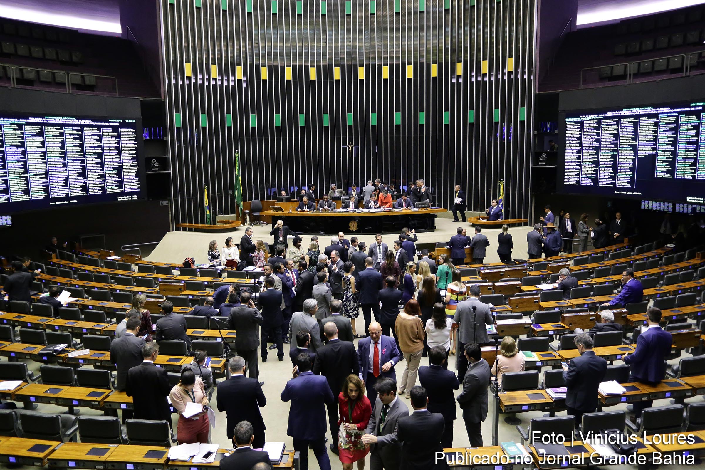 Parlamentares concluíram a votação do projeto do Orçamento da União em sessão do Congresso Nacional.