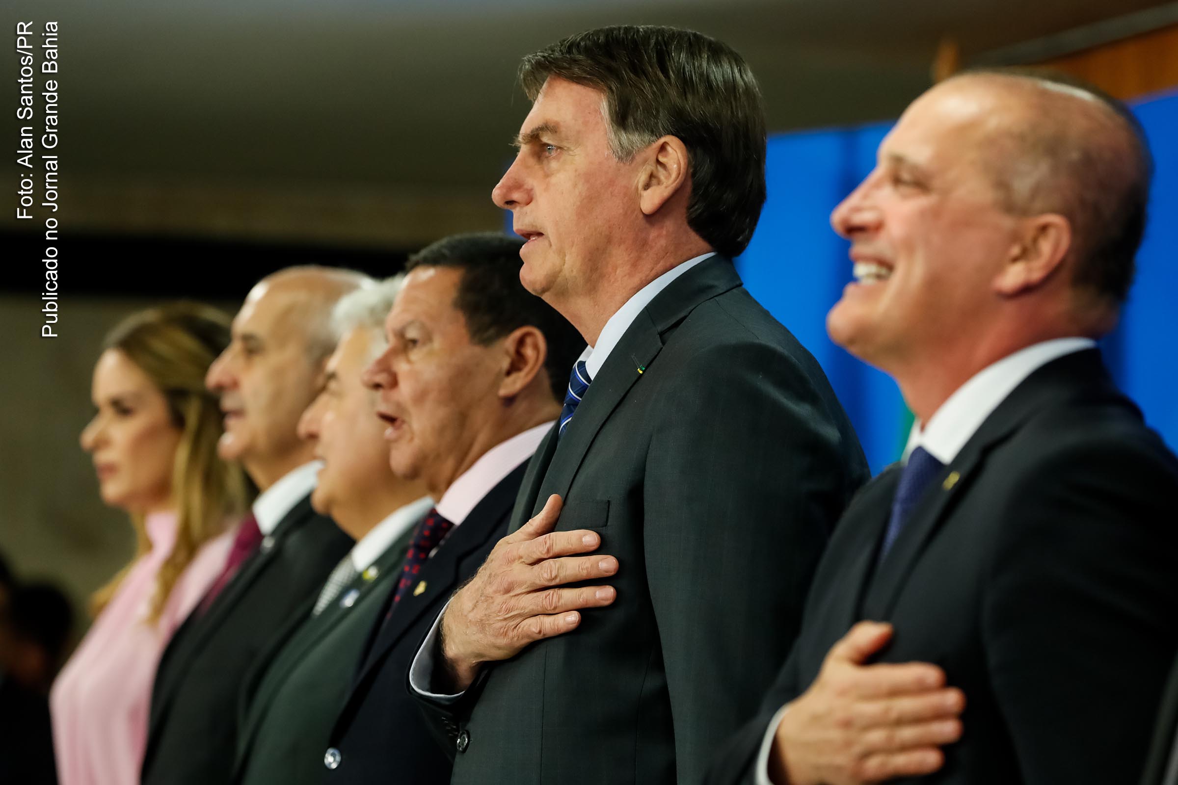 Presidente Jair Bolsonaro, a síntese de antípoda dos valores democráticos.