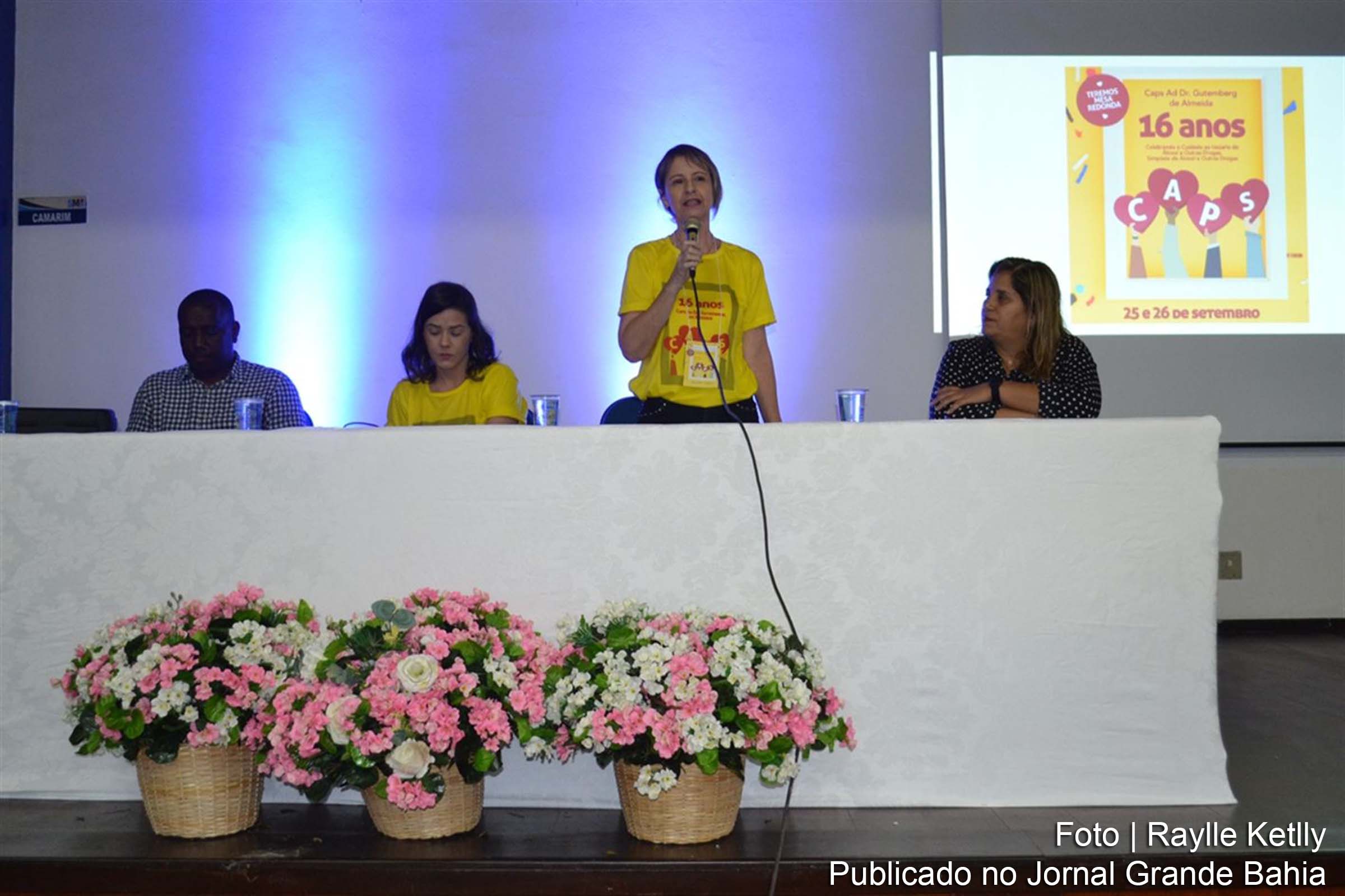 programação contou com relatos de experiência, exposição, peça teatral e entre outras atividades realizadas pelos pacientes acompanhados pelo CAPS.