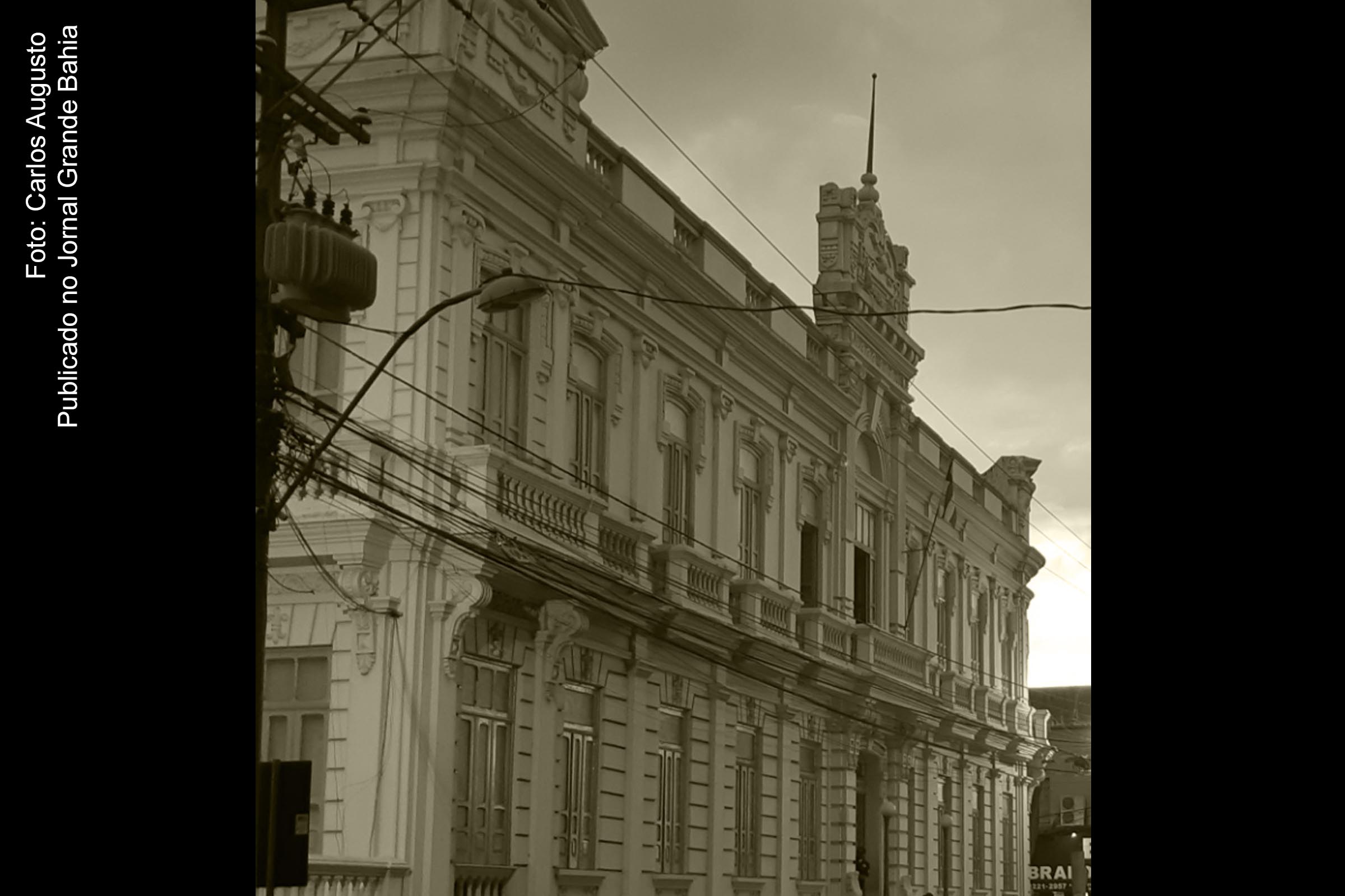 Vista parcial do Paço Maria Quitéria, sede da Prefeitura de Feira de Santana.