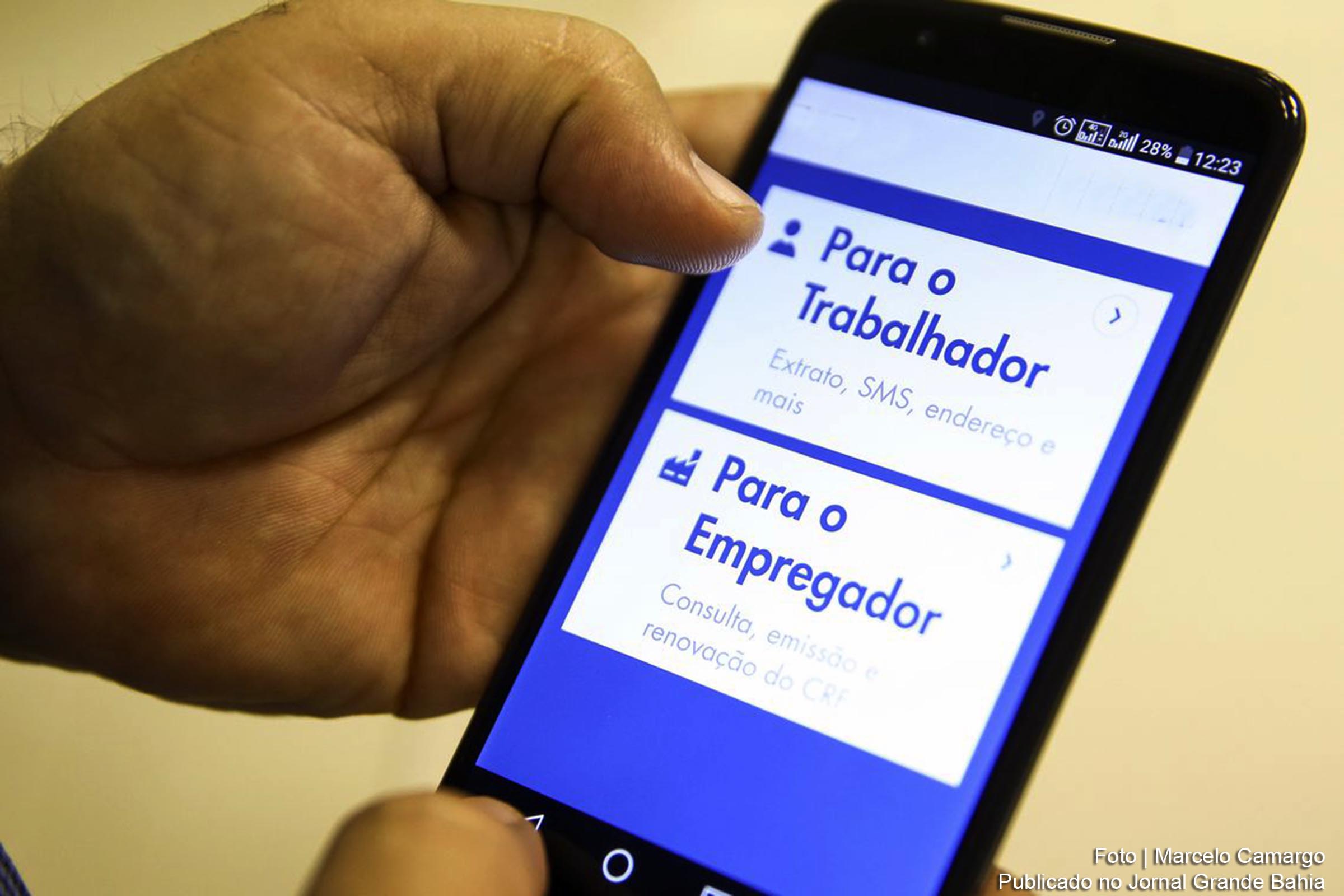 13º salário pago à trabalhadores estimula economia do país.