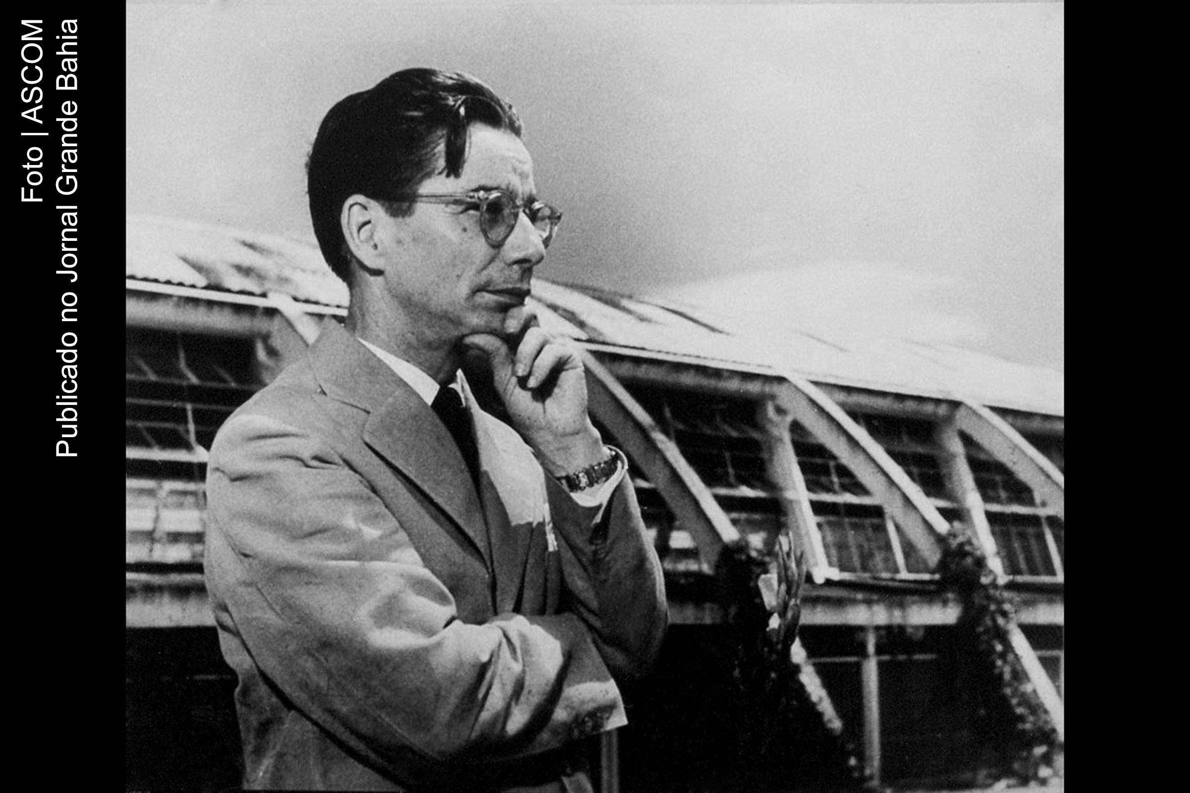 Anísio Spínola Teixeira (Caetité, 12 de julho de 1900 — Rio de Janeiro, 11 de março de 1971) foi um jurista, intelectual, educador e escritor brasileiro.