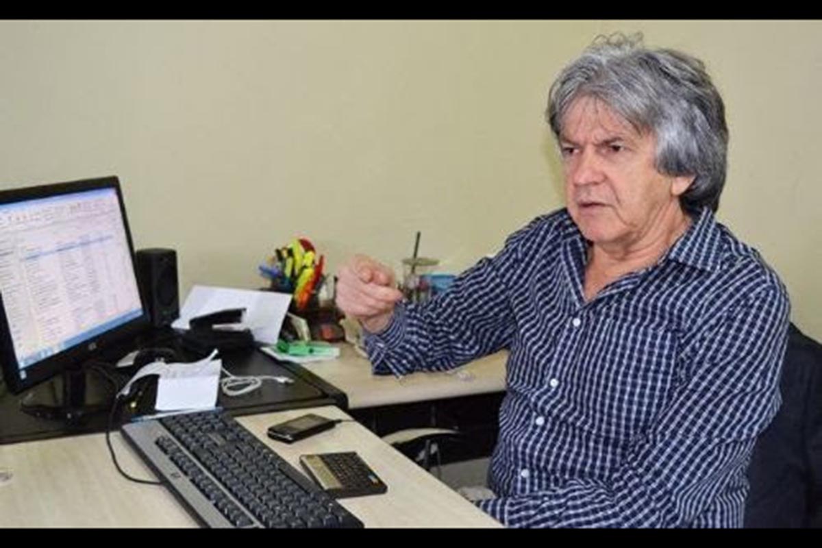 Expedito Eloy, secretário municipal da Fazenda de Feira de Santana, apresenta novas formas de pagamento de tributos municipais.