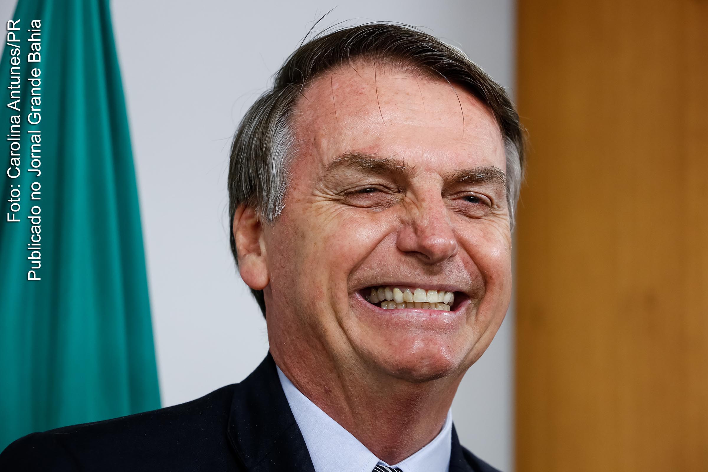 MP Eleitoral pede explicações ao PSL sobre acusações feitas pelo presidente Jair Bolsonaro e parlamentares; Políticos de extrema-direita mantêm autofagia