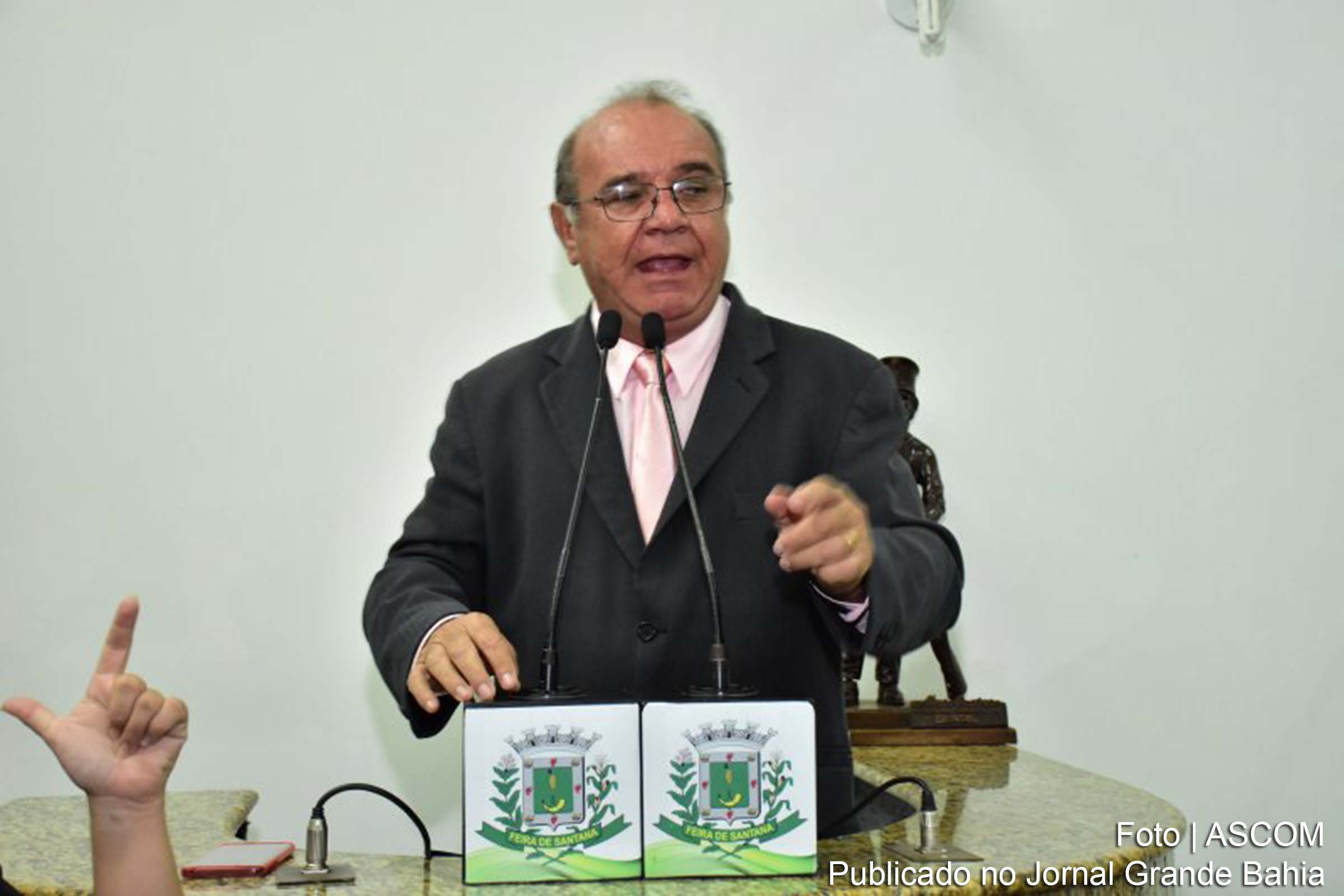 Presidente da Câmara Municipal de Feira de Santana critica TVE Brasil; Alberto Nery contesta