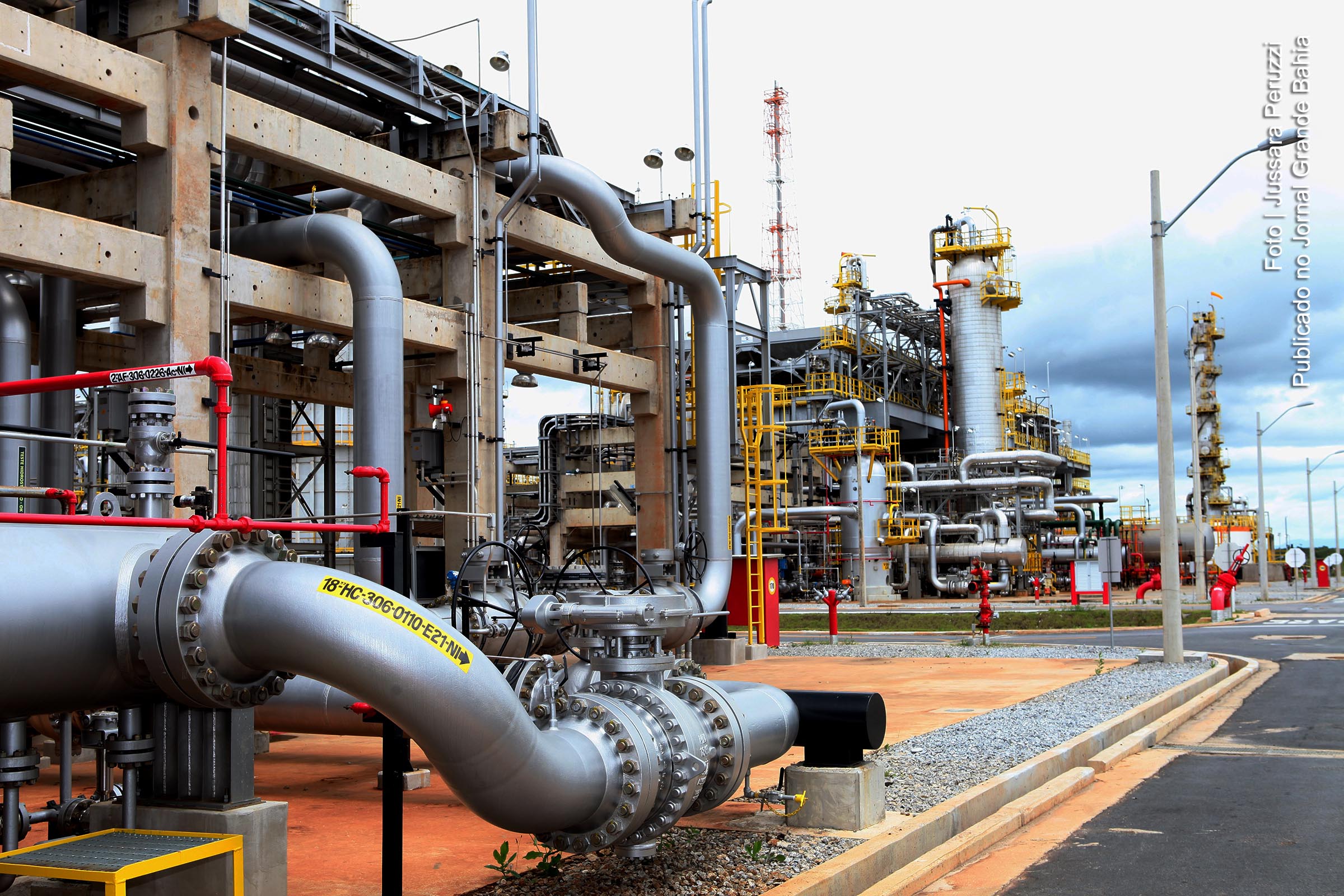 Petrobras liquida capital monopolista no Uruguai e Governo Bolsonaro avança na destruição do poder do Estado-Nação.