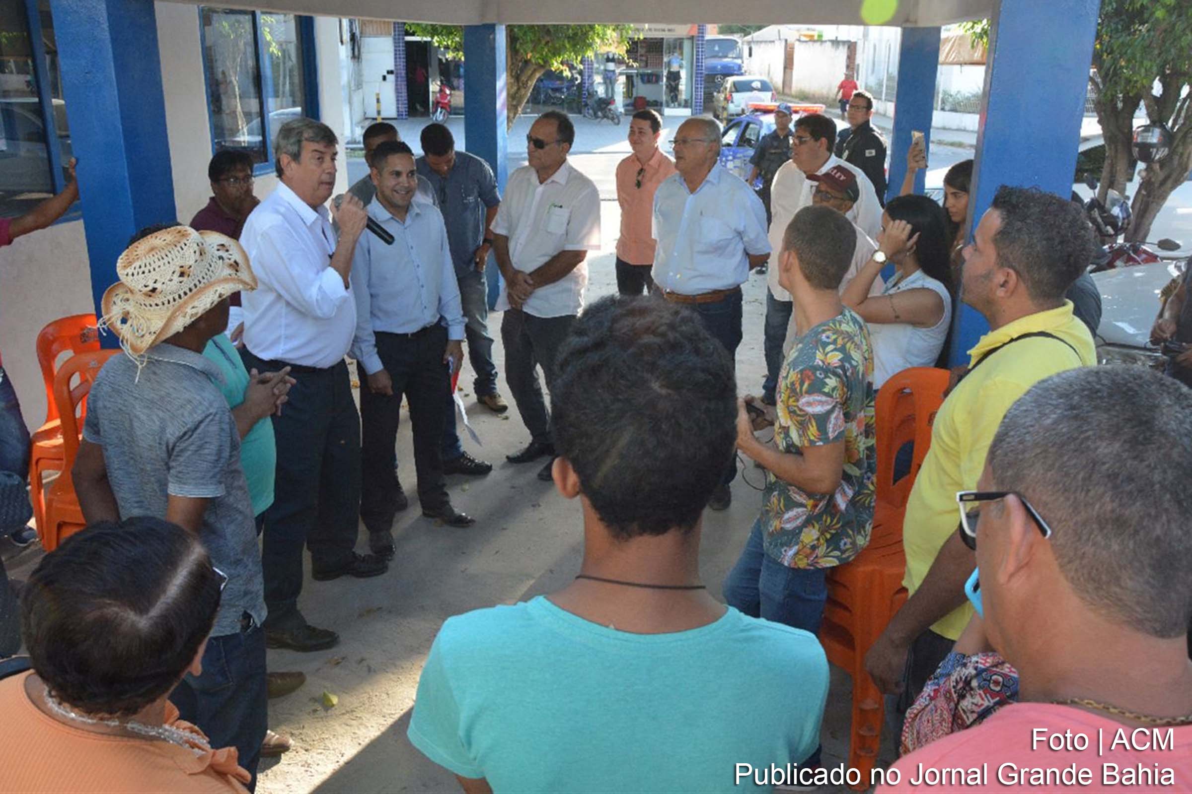 Prefeito Colbert Martins Filho autoriza obras no Bairro Sitio Novo em Feira de Santana.