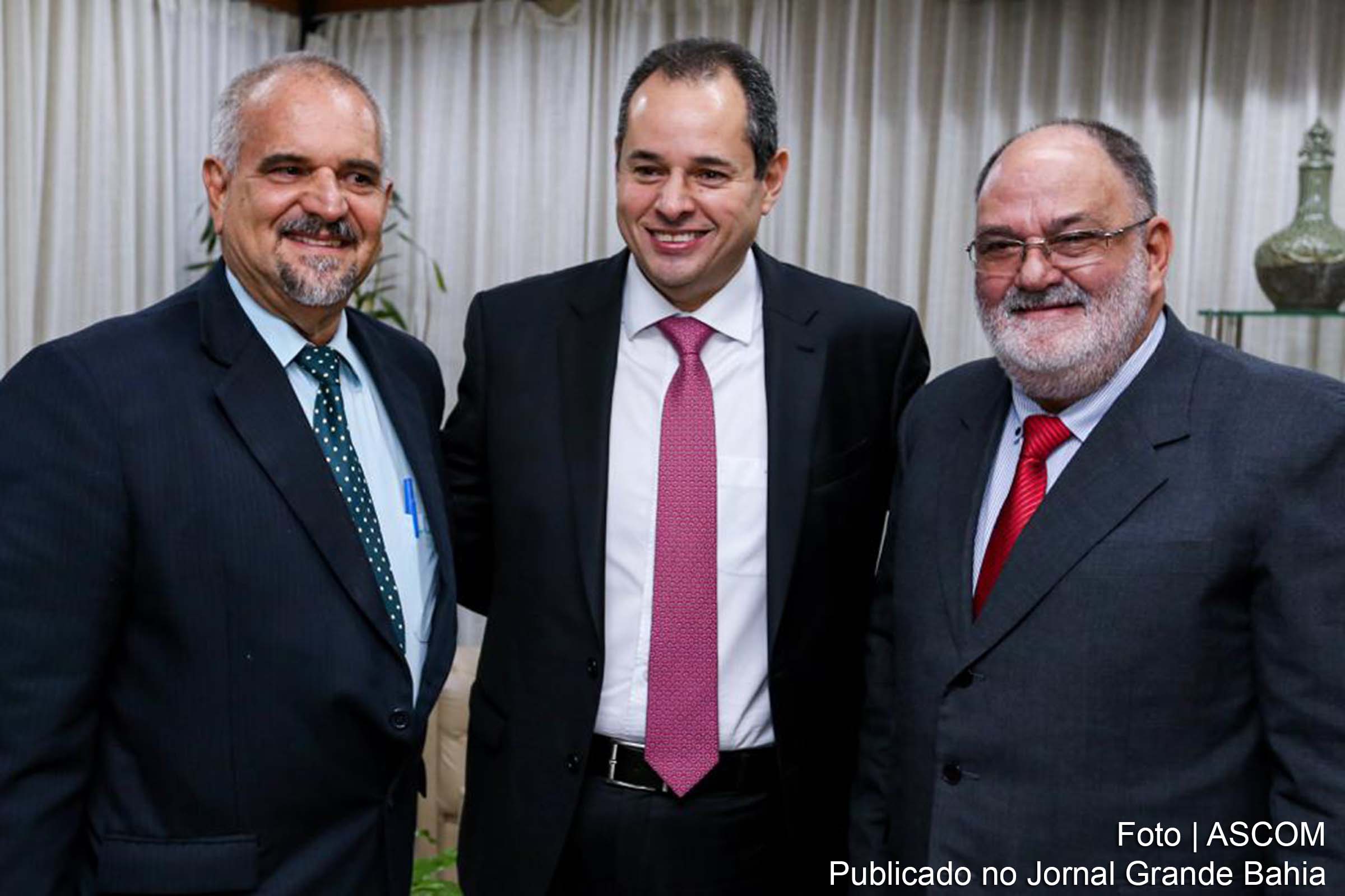 Deputado Marcelino Galo (PT), Rolando Gómez González, embaixador e o deputado Nelson Leal, presidente da ALBA.