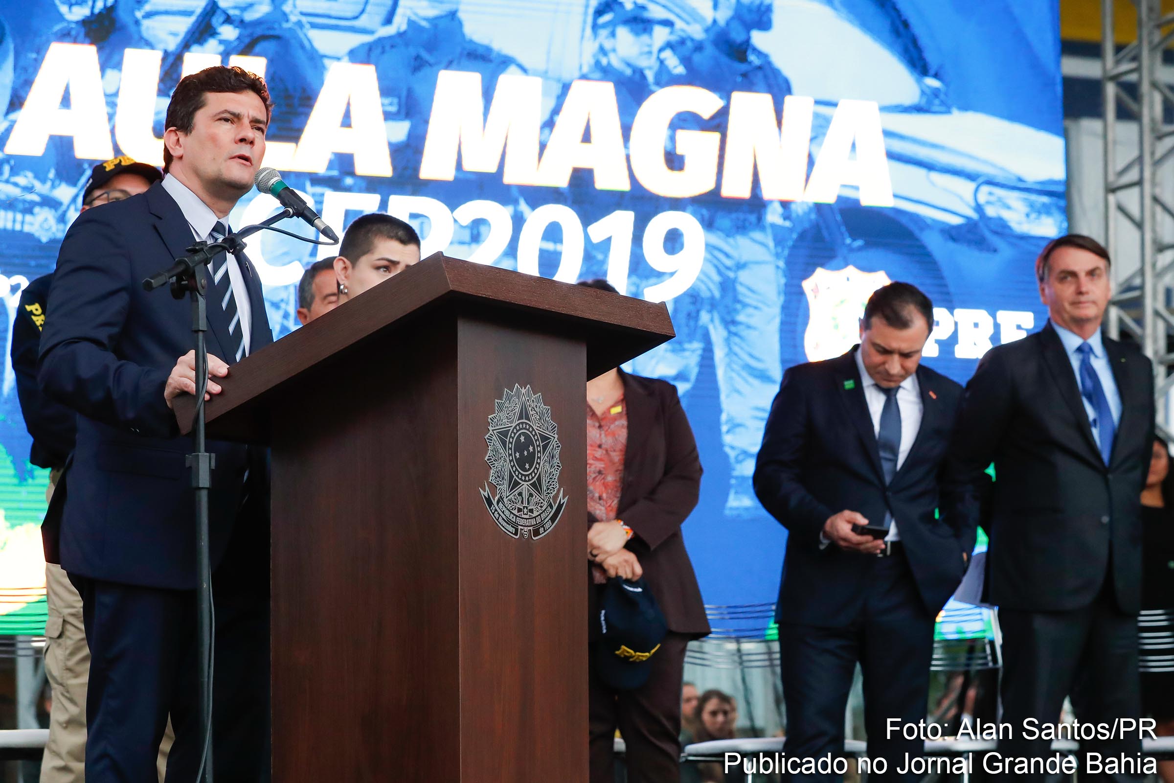 Quais as chances de o ministro Sérgio Moro utilizar a PF para alcançar objetivos pessoais de poder e enriquecimento?