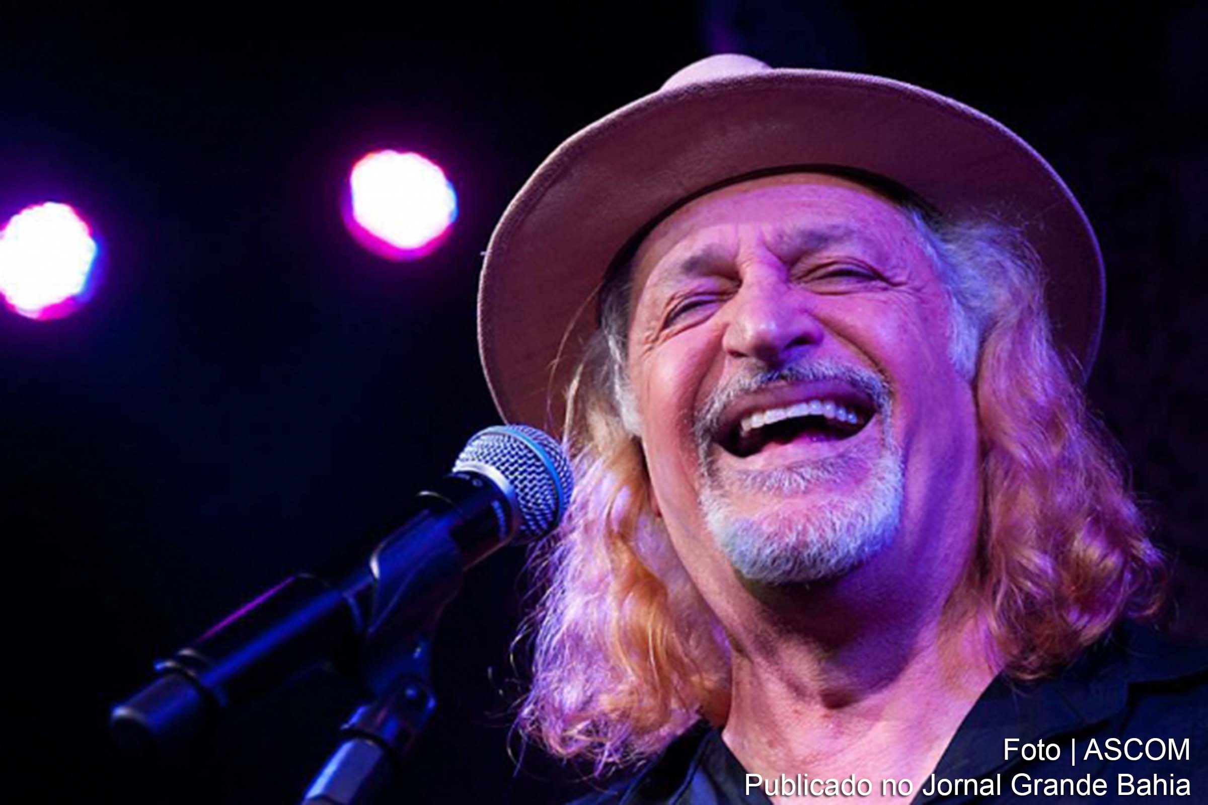 Cantor e compositor pernambucano Alceu Valença fará um dos shows mais esperados pelo público desta sétima edição do Natal Encantado.