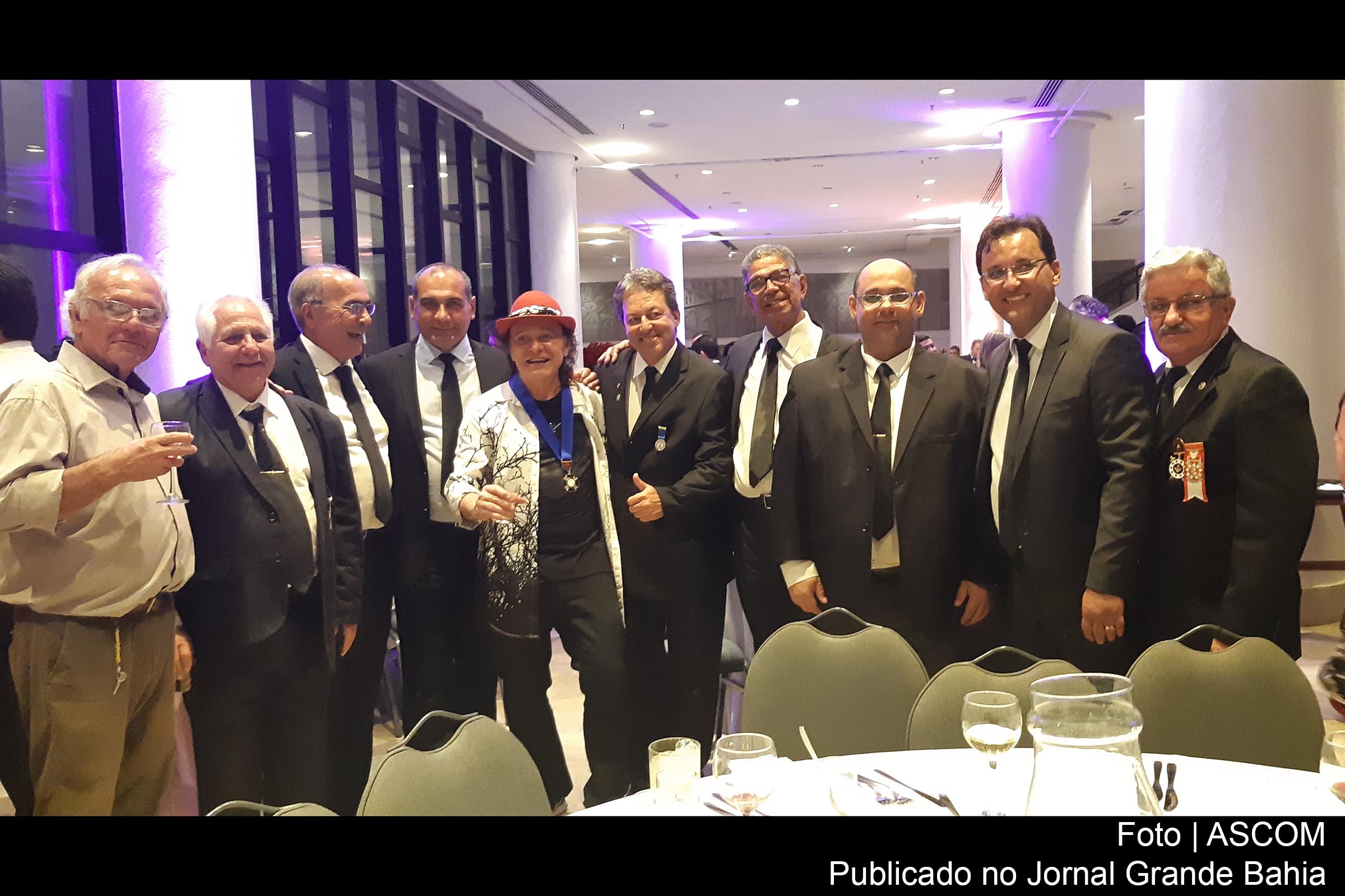 Carlos Augusto e membros da Loja Cavaleiros de York participaram da Confraternização 2019 da GLEB, ao som de Armandinho Macêdo.