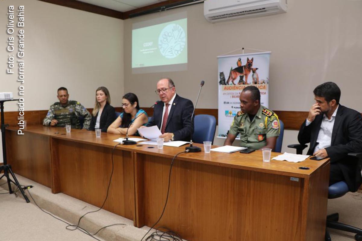 Deputado José de Arimateia apresenta experiências de políticas públicas de Minas Gerais para fauna doméstica e silvestre.