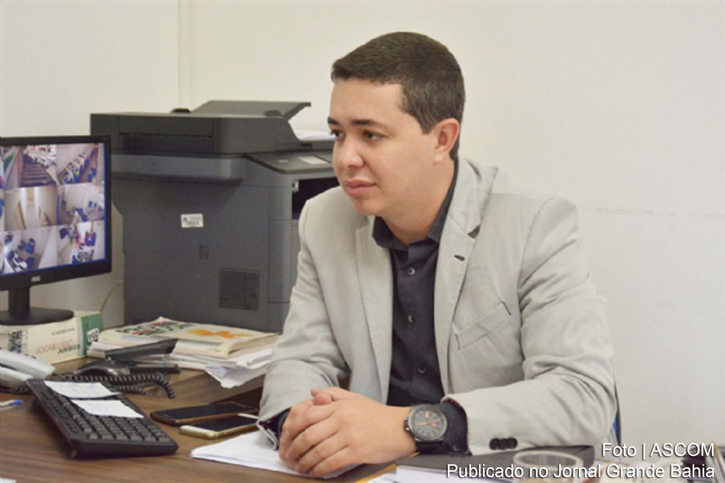 Ícaro Ivvin: é através dessas informações, passadas ali durante a peça teatral, que estaremos municiando nossos cidadãos a brigarem por seus direitos e respeitarem seus deveres.