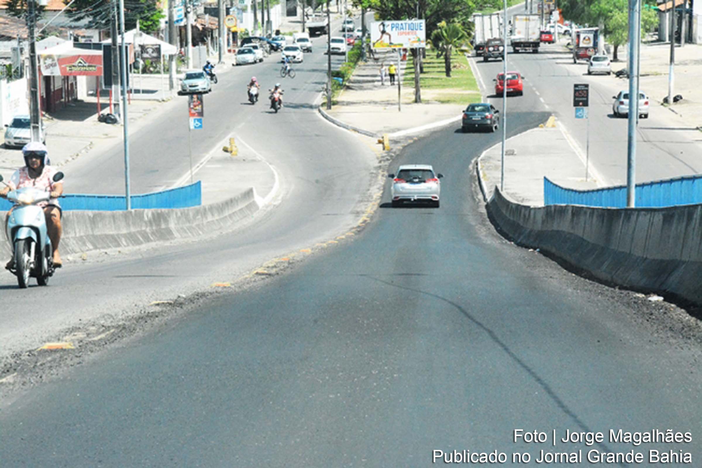 Recuperação do piso do Viaduto Wilson Falcão.
