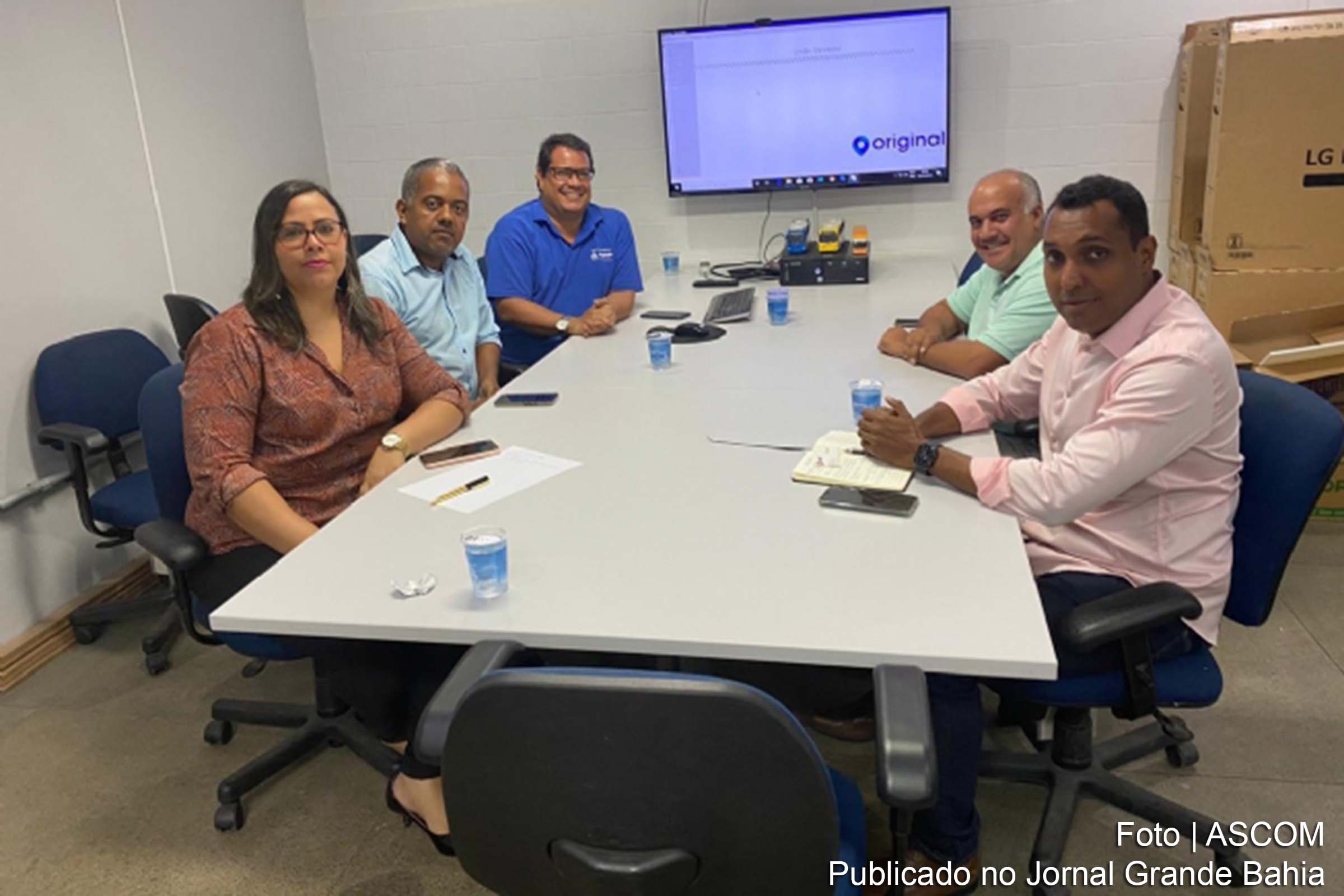 Reunião entre SMTT Feira de Santana e SEMOB Salvador promove troca de experiências tecnológicas em mobilidade urbana.