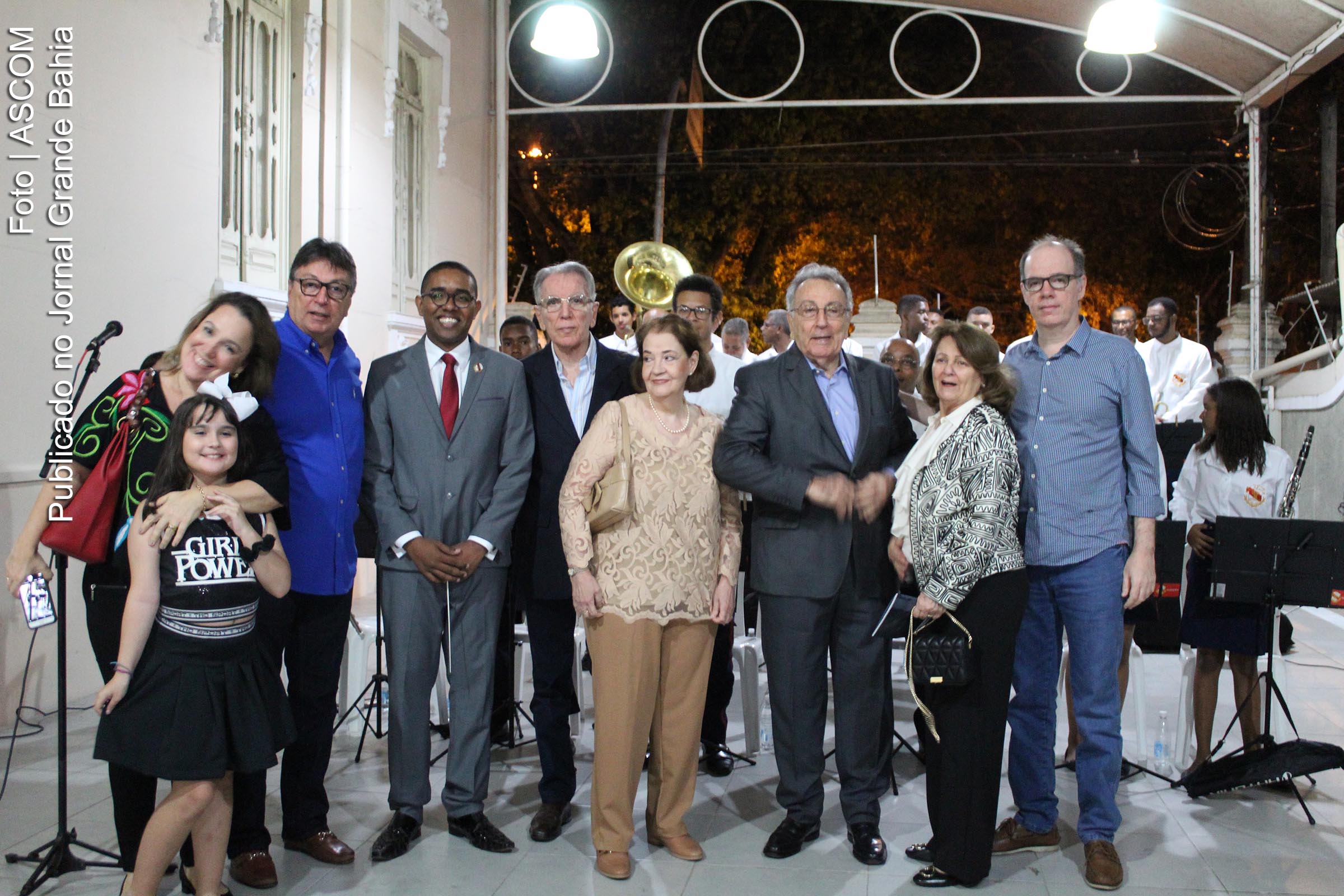 Família Martins reunida durante a terceira edição do Projeto Música no Casarão. Evento contou com apresentação da Filarmônica 25 de Março.