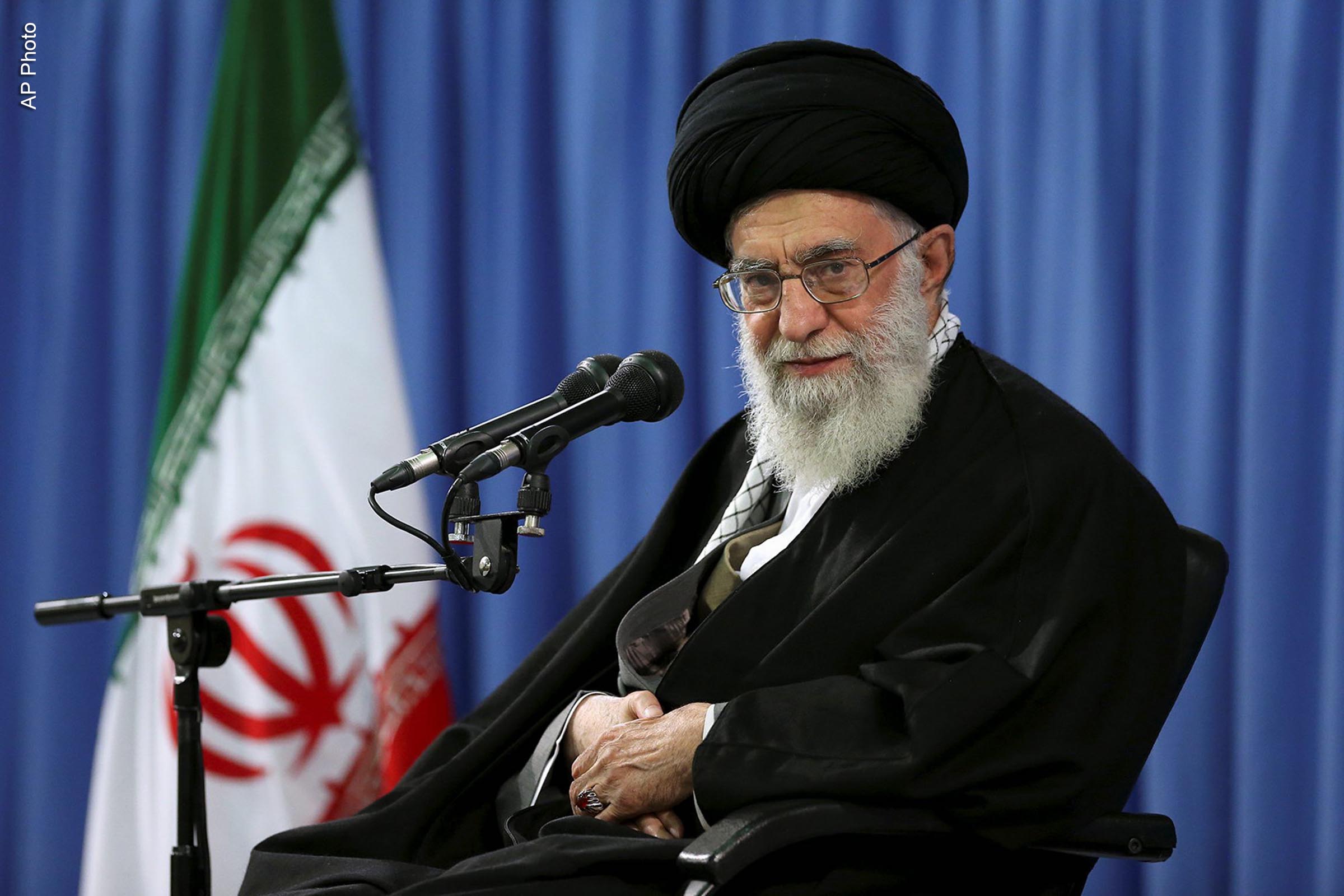 Ali Khamenei, Líder Supremo do Irã e foi presidente de 1981 a 1989.