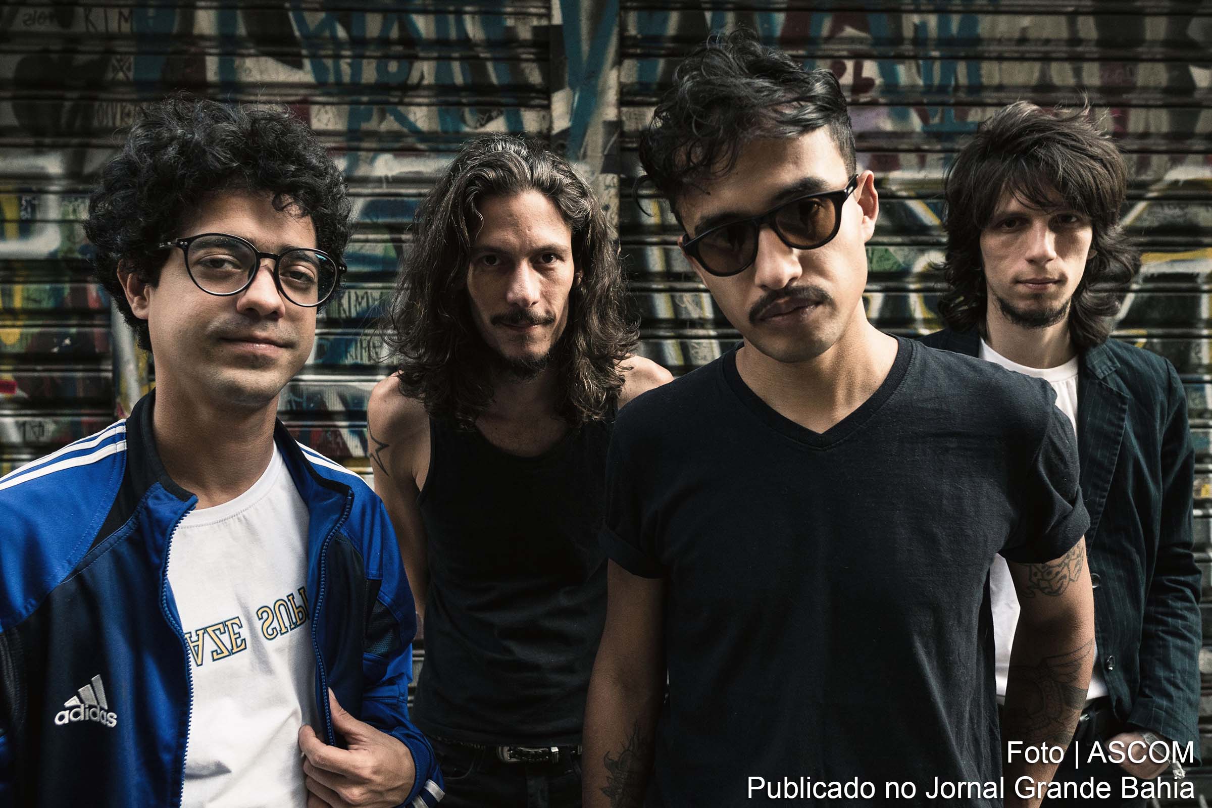Banda Vivendo do Ócio apresenta show na primeira edição do STU Festival em Salvador.