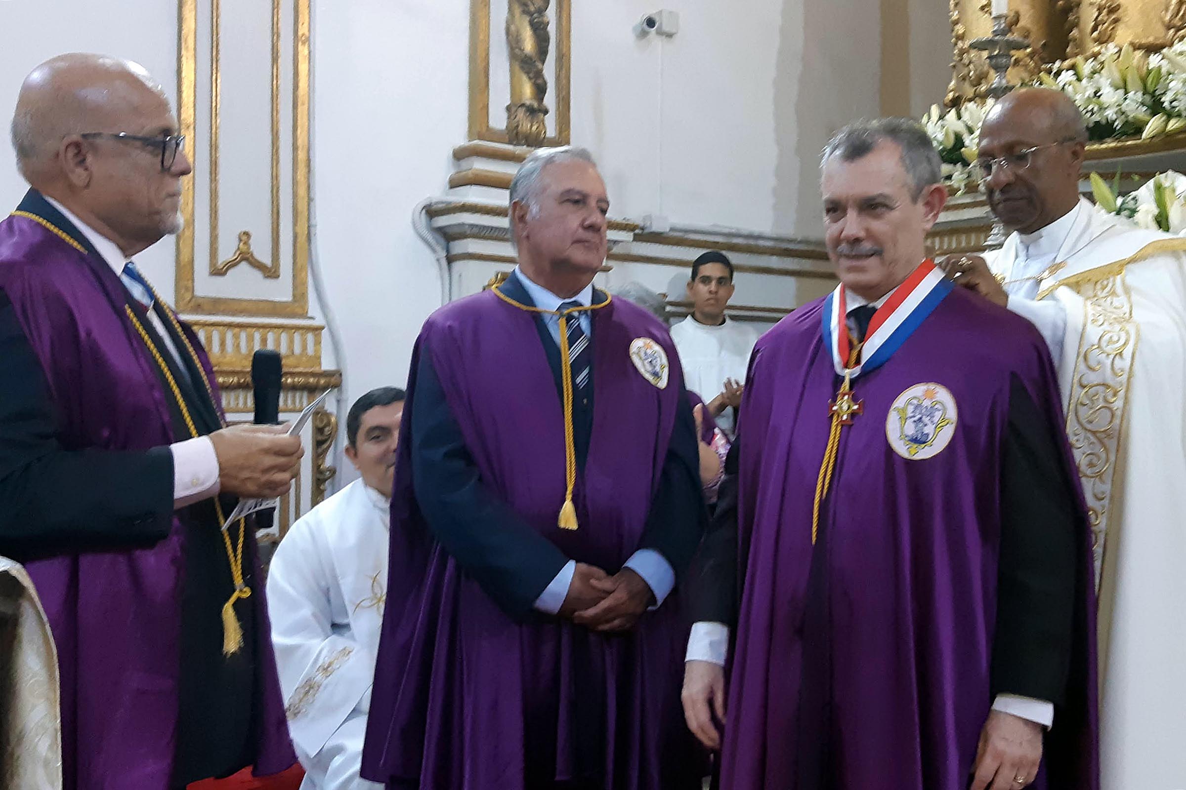 Comenda da Ordem do Mérito é outorgada ao desembargador Baltazar Miranda Saraiva, pelo Conselho do Mérito da Irmandade do Senhor do Bonfim.