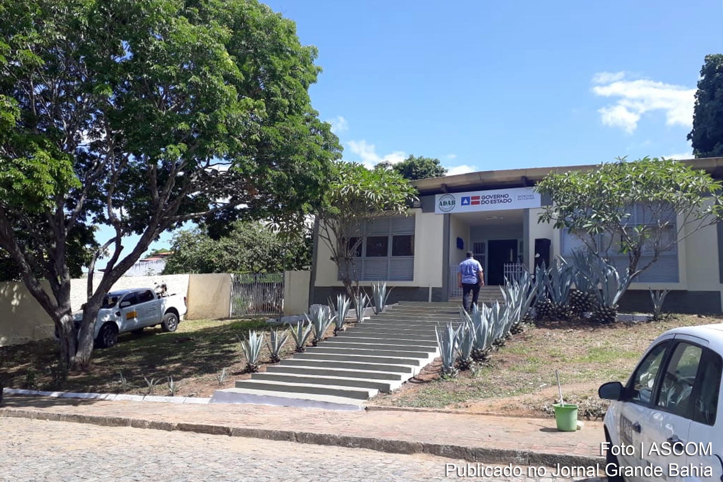 Fachada da sede da Agência Estadual de Defesa Agropecuária da Bahia (ADAB) em Itapetinga.