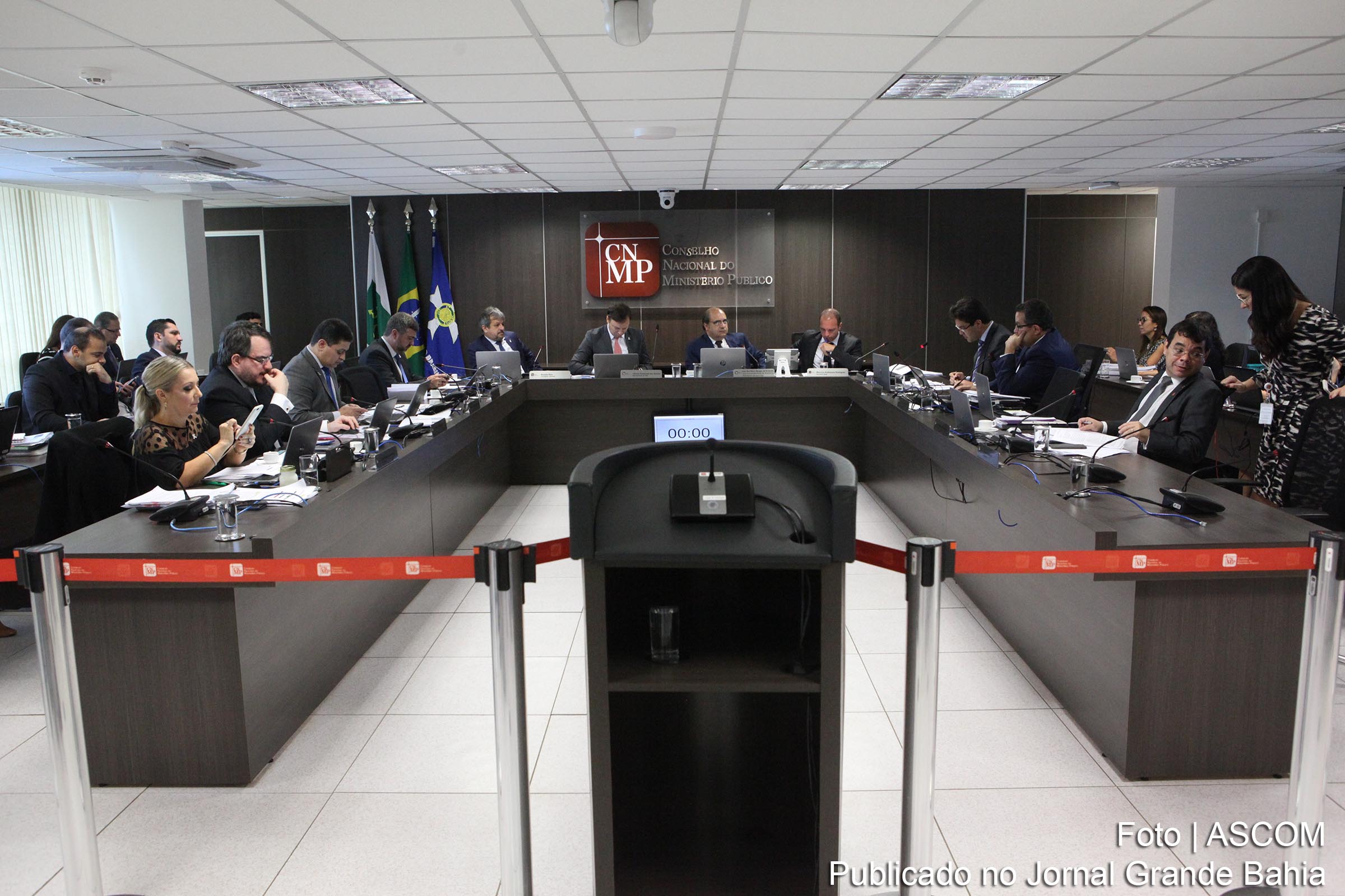 CNMP deve investigar procurador da República que denunciou Glenn Greenwald; Ao atuar contra Liberdade de Imprensa, MPF age como Organização Criminosa