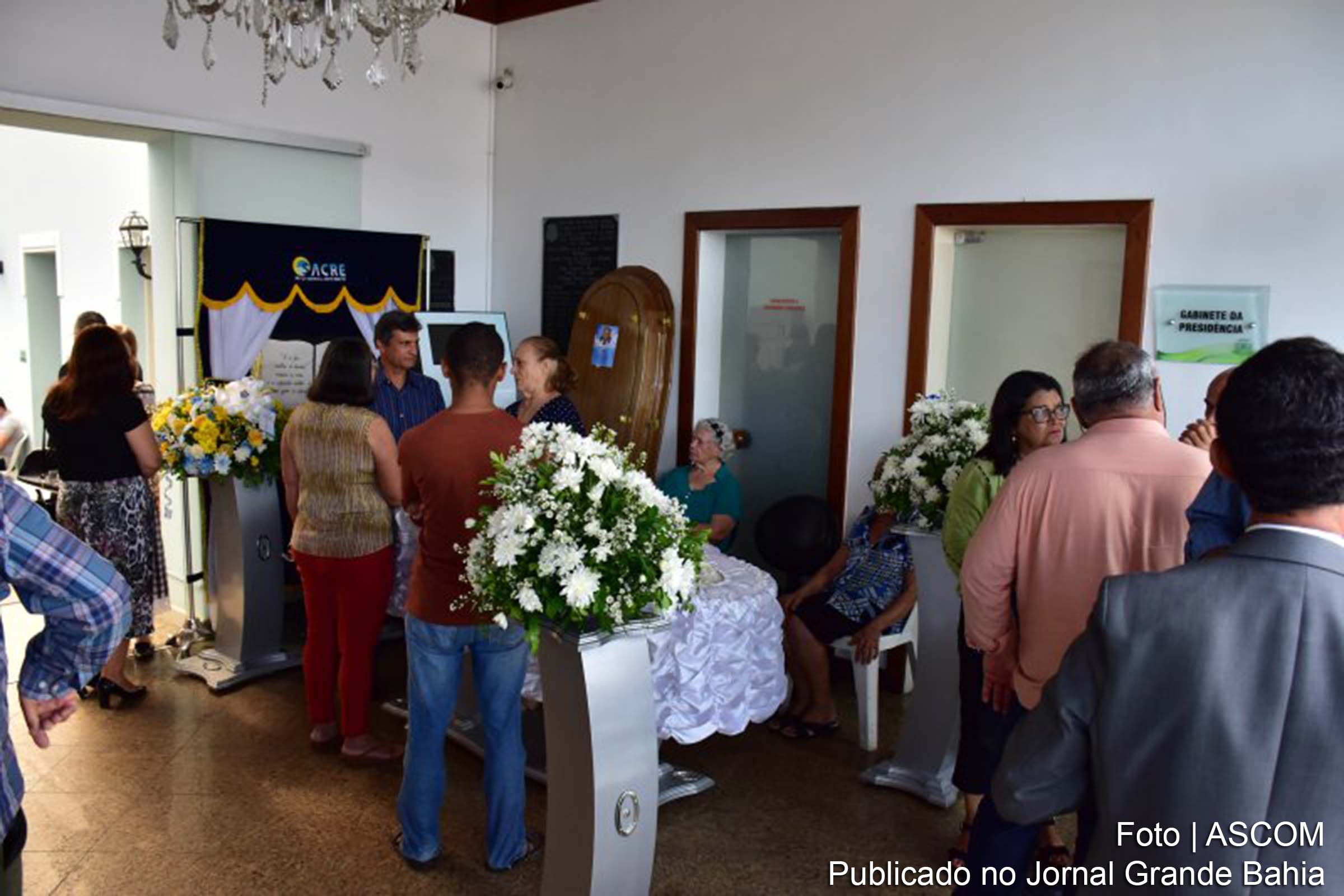 Corpo de ex-vereador Gerson Gomes é velado na Câmara Municipal de Feira de Santana