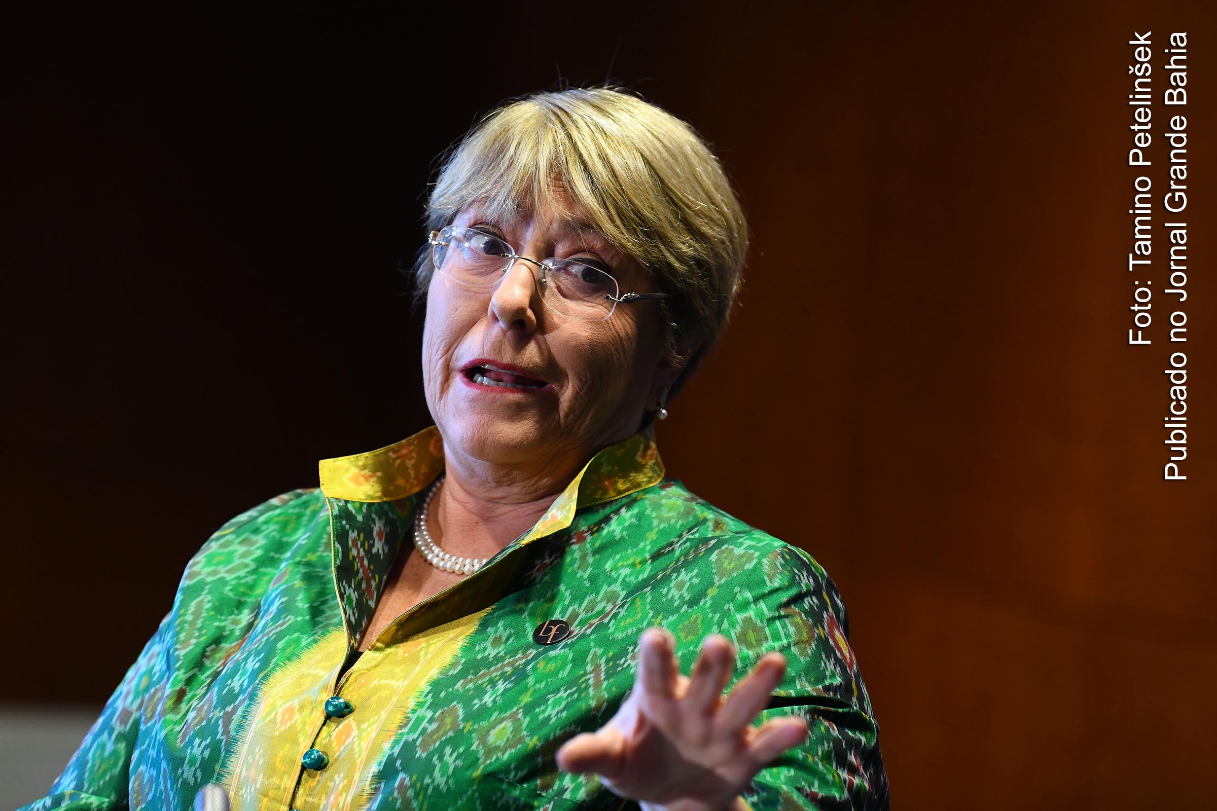 Michelle Bachelet, Alta comissária da ONU para os Direitos Humanos critica governos Bolsonaro e Trump por "andarem para trás" em termos de políticas ambientais, e alerta contra ataques a ativistas e indígenas na Amazônia.