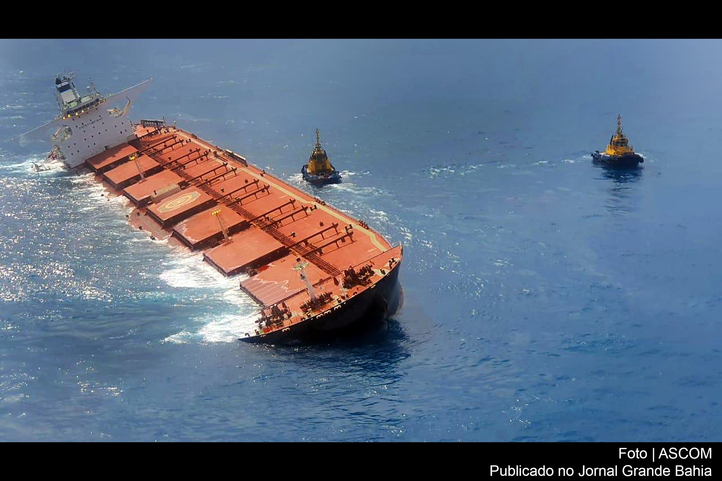 Navio MV Stella Banner adernou na costa do município de São Luís, no Maranhão.