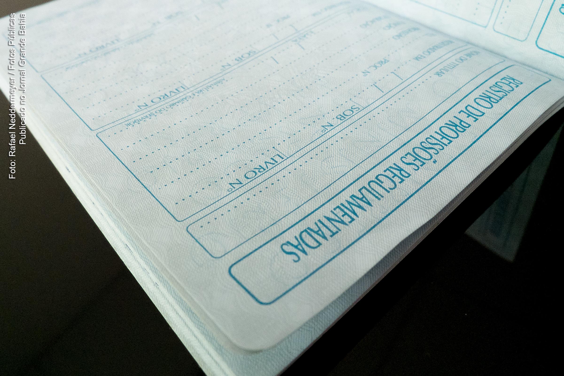 O resultado de janeiro de 2020 representa queda de 0,8 ponto percentual no número de desempregados, em relação ao trimestre encerrado em janeiro de 2019.