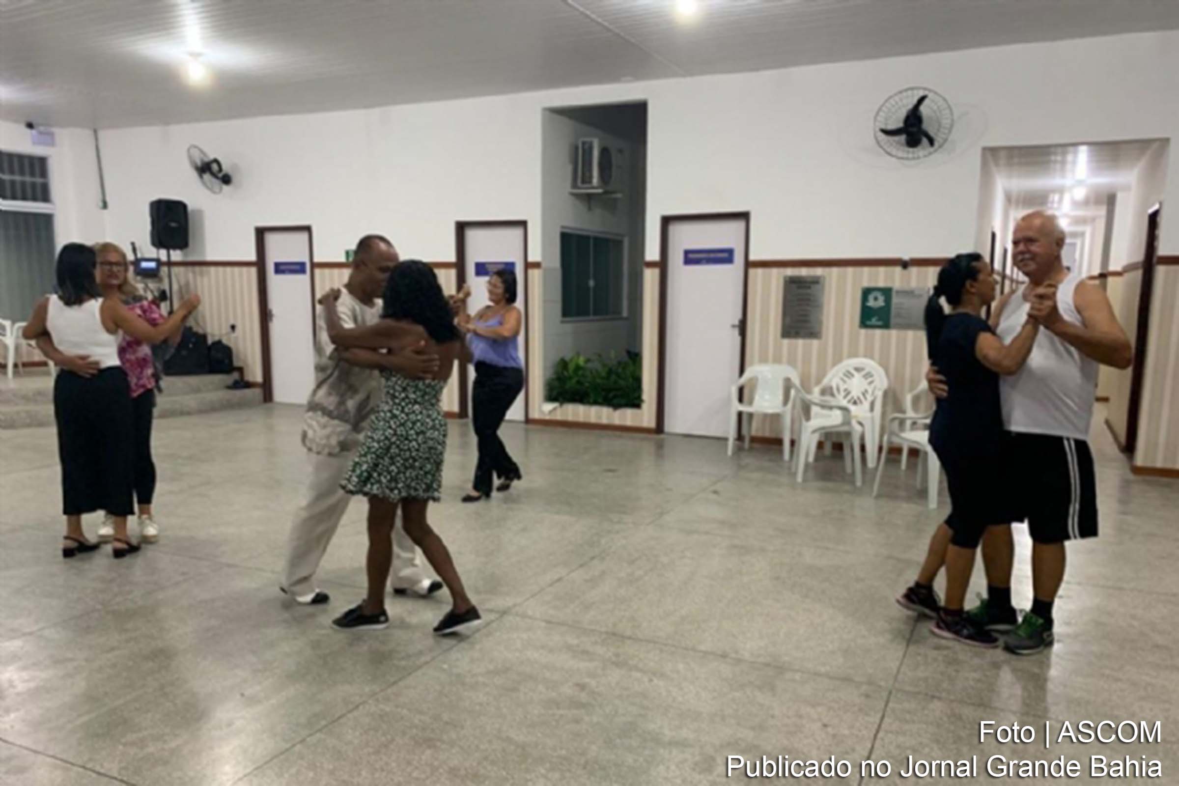 As atividades oferecidas pelo equipamento municipal têm a participação de mais de mil idosos, a partir de 60 anos, em diversas oficinas e atendimentos específicos.